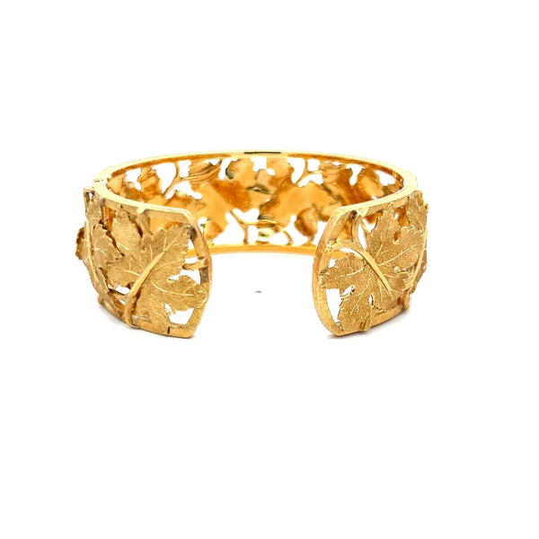 Buccellati Vintage 56.70 Grams 18 Karat Yellow Gold Cuff Bracelet