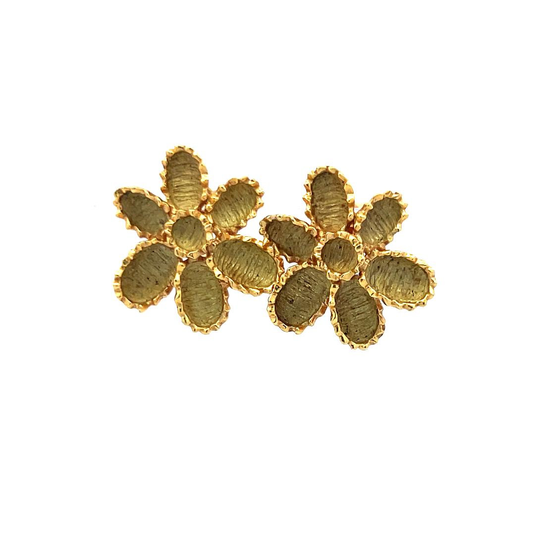 Vintage 10.40 Grams 18 Karat Yellow Gold Clip On Flower Earrings
