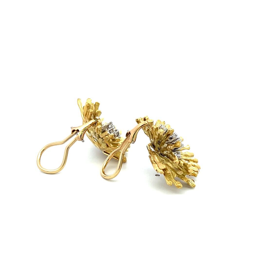 Vintage 18K Yellow Gold Clip-On Earrings with 1 Carat Round H VS Diamonds
