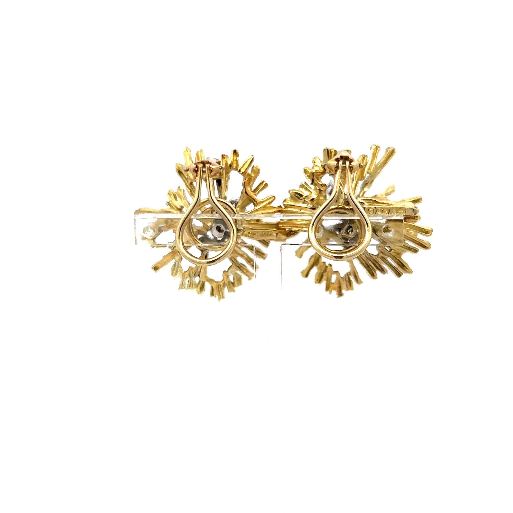 Vintage 18K Yellow Gold Clip-On Earrings with 1 Carat Round H VS Diamonds