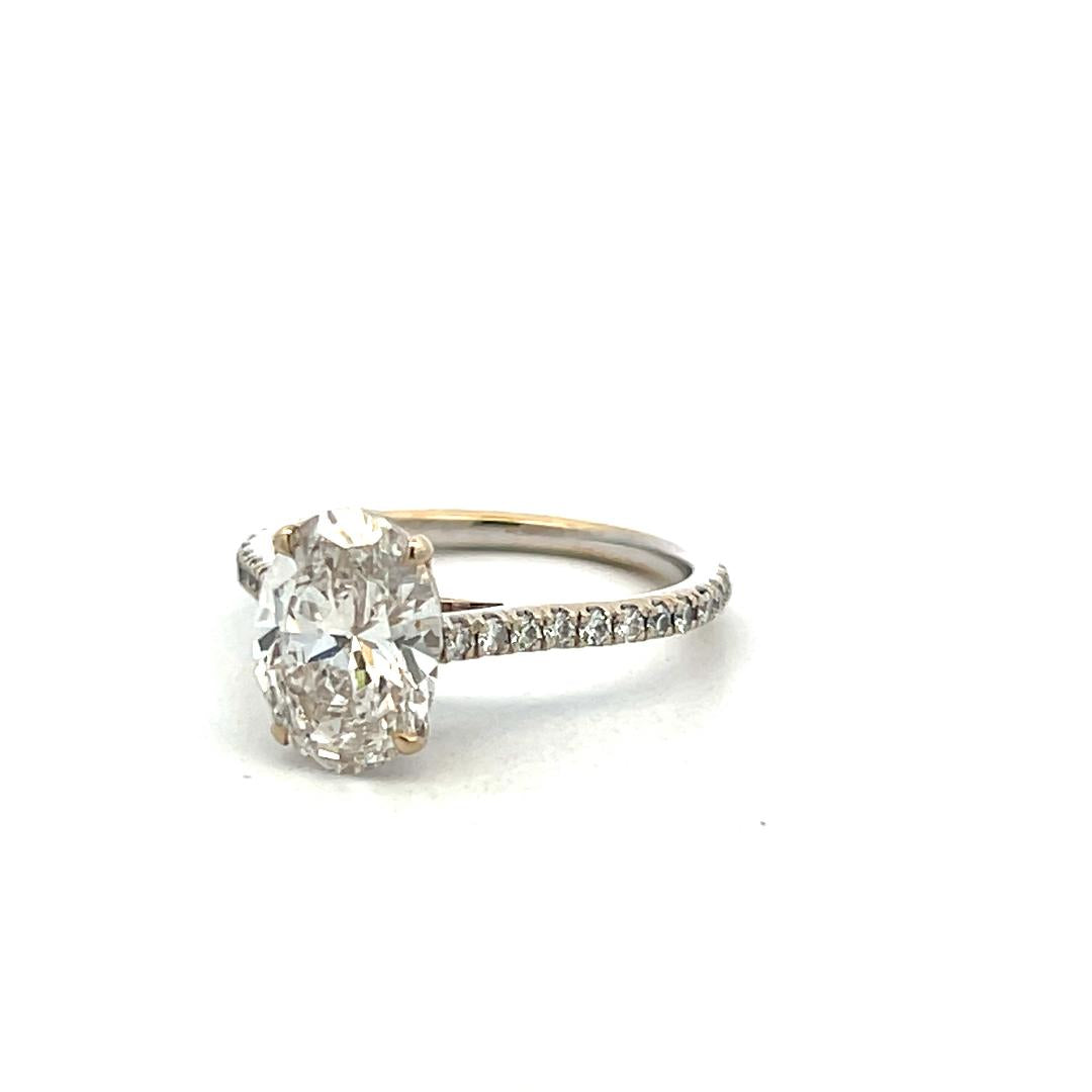 18K White Gold Engagement Ring with 2.02ct Lab-Grown and 0.22ct Natural Diamonds