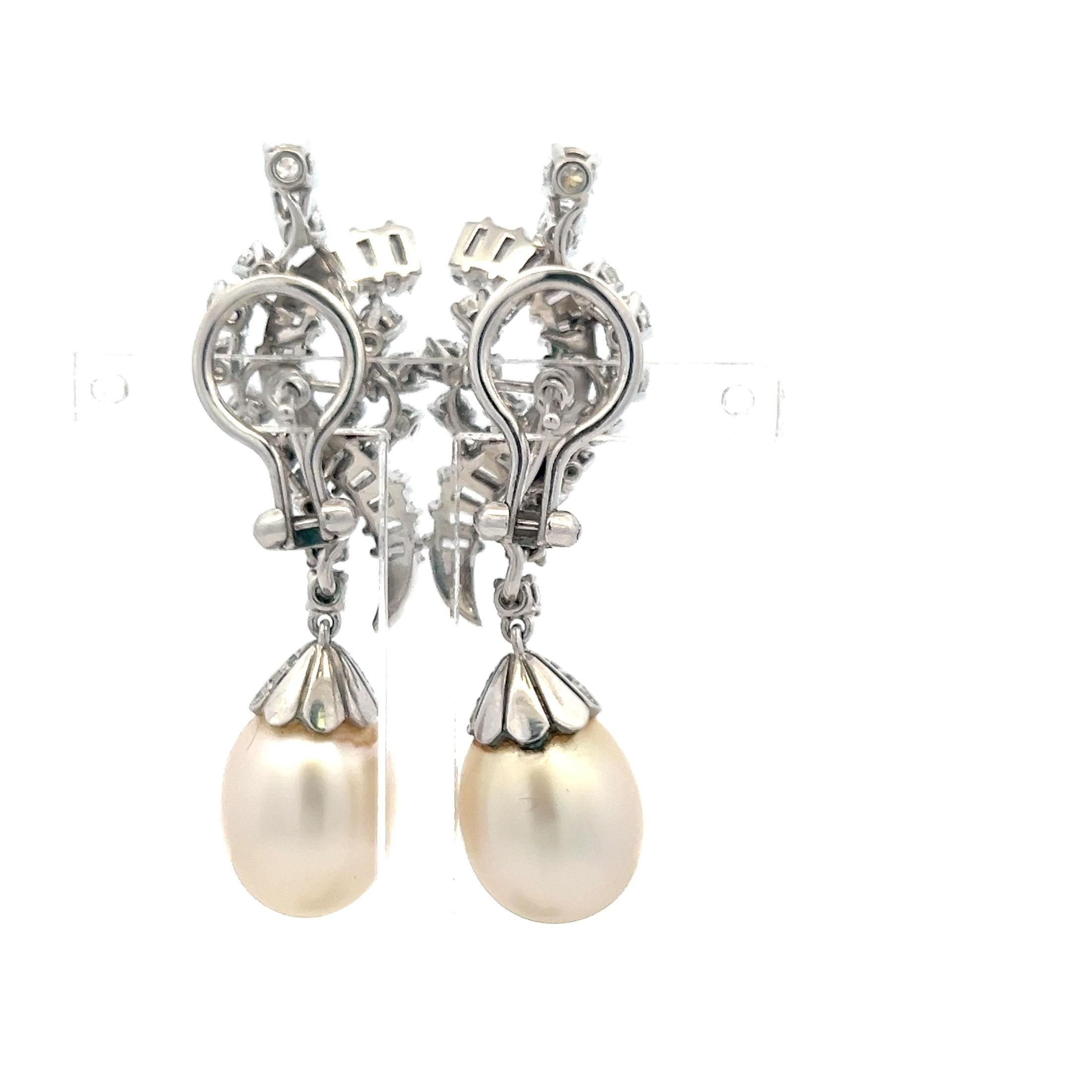 White Platinum Dangling Earrings 4.75ct Round & Baguette H VS Diamonds and Pearl