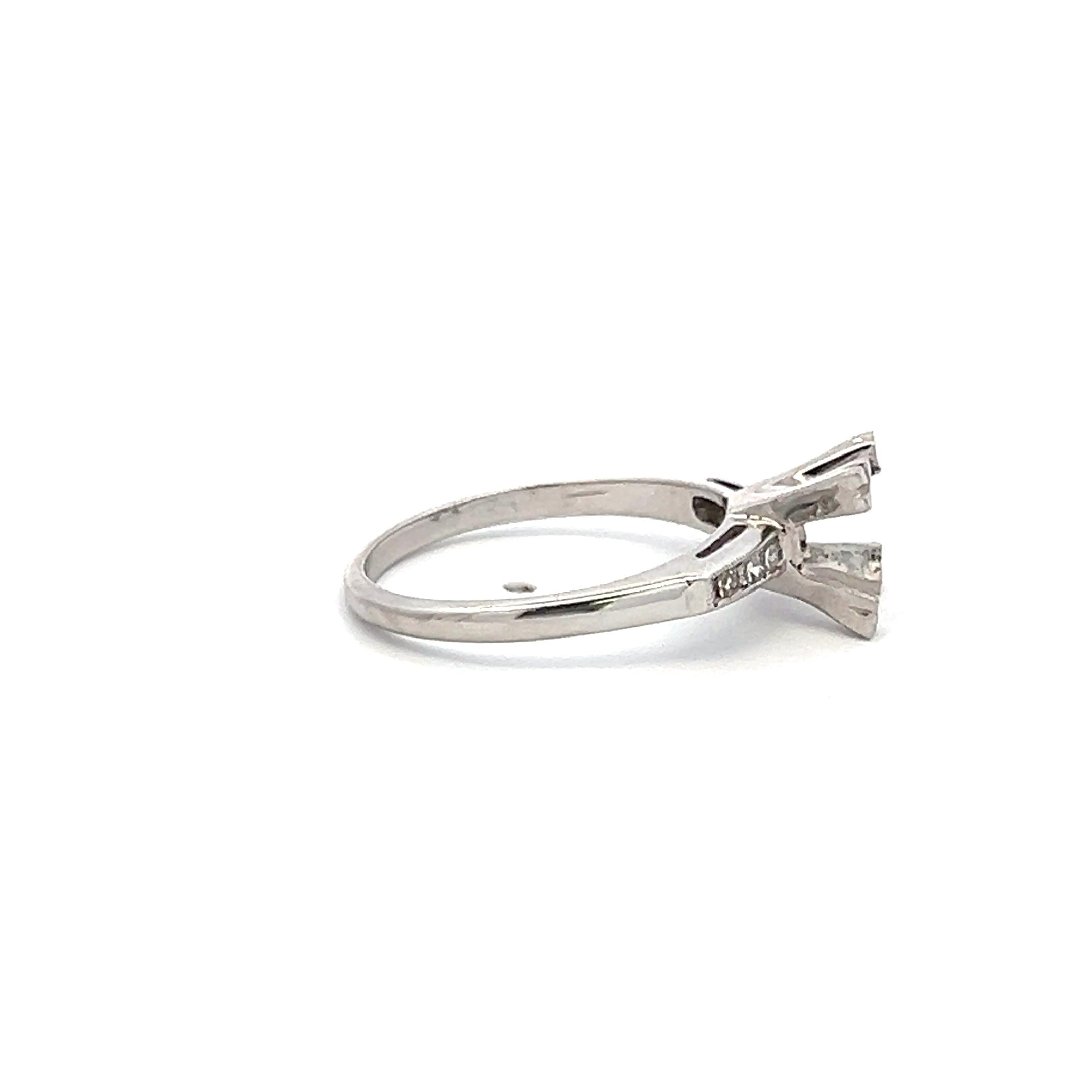 0.10 Carat Round Brilliant G VS Diamond 14 Karat White Gold Semi Mount Ring