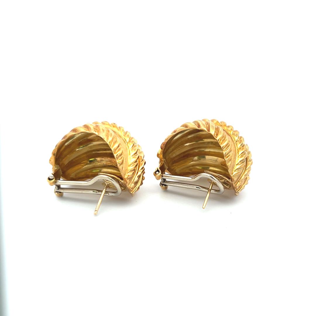 Textured 18K Yellow Gold Ribbed Clip-On Earrings (Vintage Bold Design)