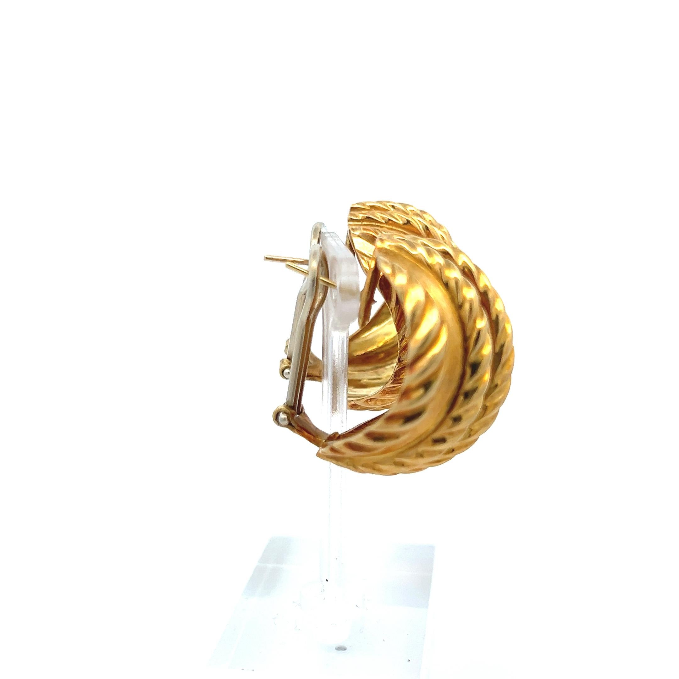 Textured 18K Yellow Gold Ribbed Clip-On Earrings (Vintage Bold Design)