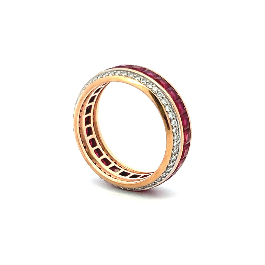 2.60 Carat Ruby 0.50 Carat Round Brilliant Diamond 18 Karat Rose Gold Band Ring