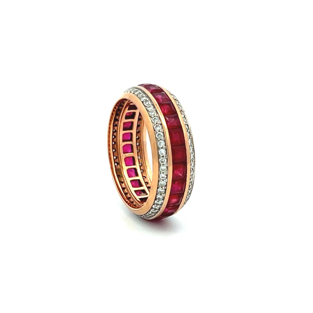 2.60 Carat Ruby 0.50 Carat Round Brilliant Diamond 18 Karat Rose Gold Band Ring