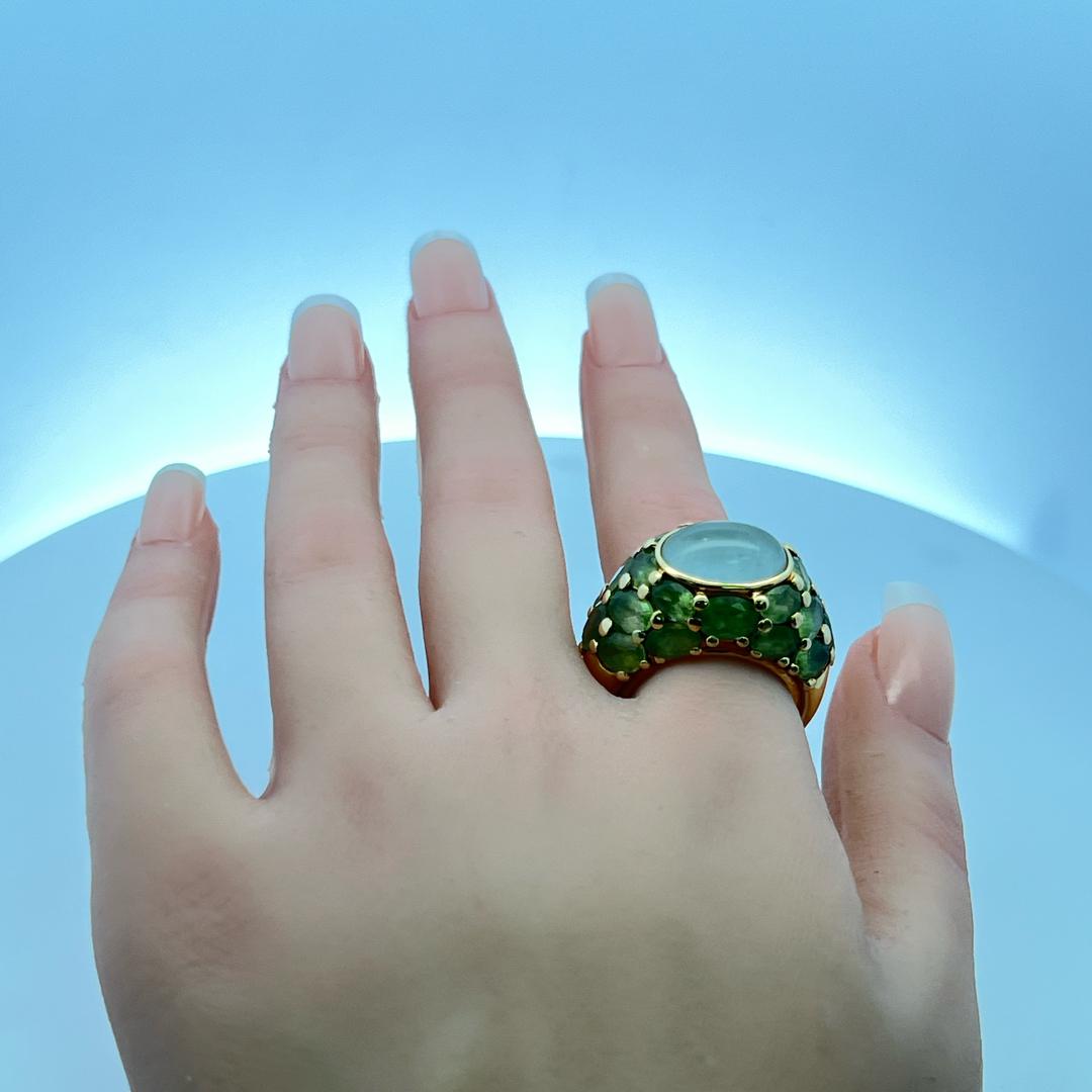 10.00 Carat Oval Shape Peridot 13.8-9.7MM Quartz 18K Yellow Gold Cocktail Ring