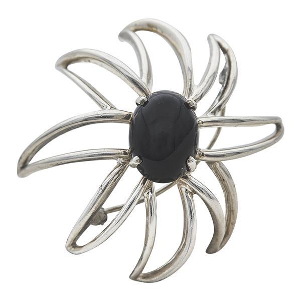 Tiffany & Co Vintage 17.60 Grams 15.5-11.8 MM Onyx White Silver Pin Brooch