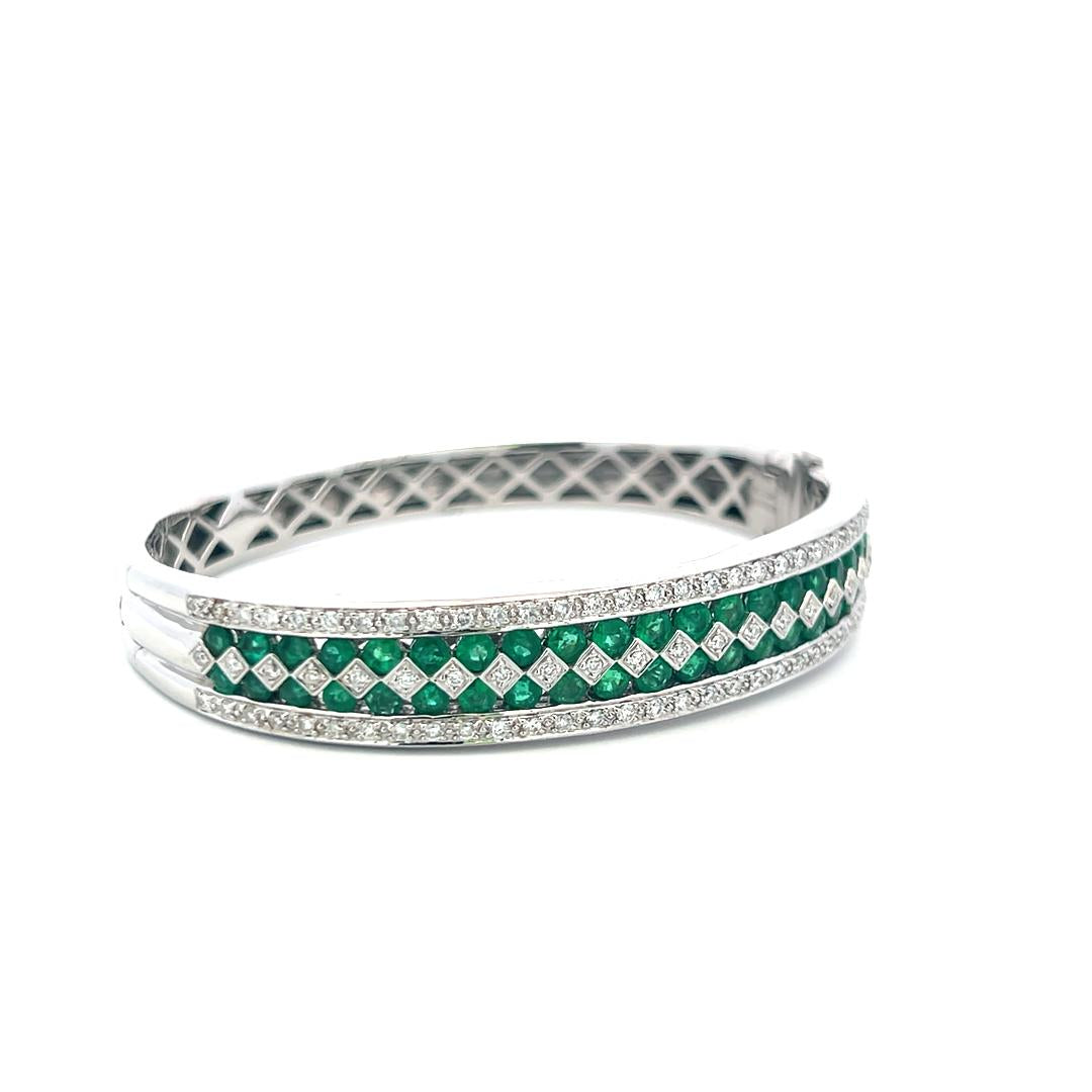 5.50 Carat Emerald 1.50 Carat Round Brilliant Diamond 14K WG Bangle Bracelet