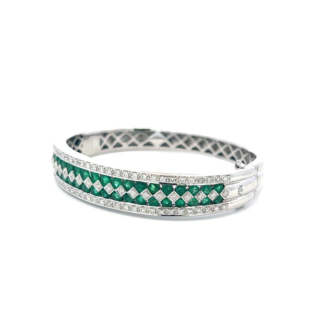 5.50 Carat Emerald 1.50 Carat Round Brilliant Diamond 14K WG Bangle Bracelet
