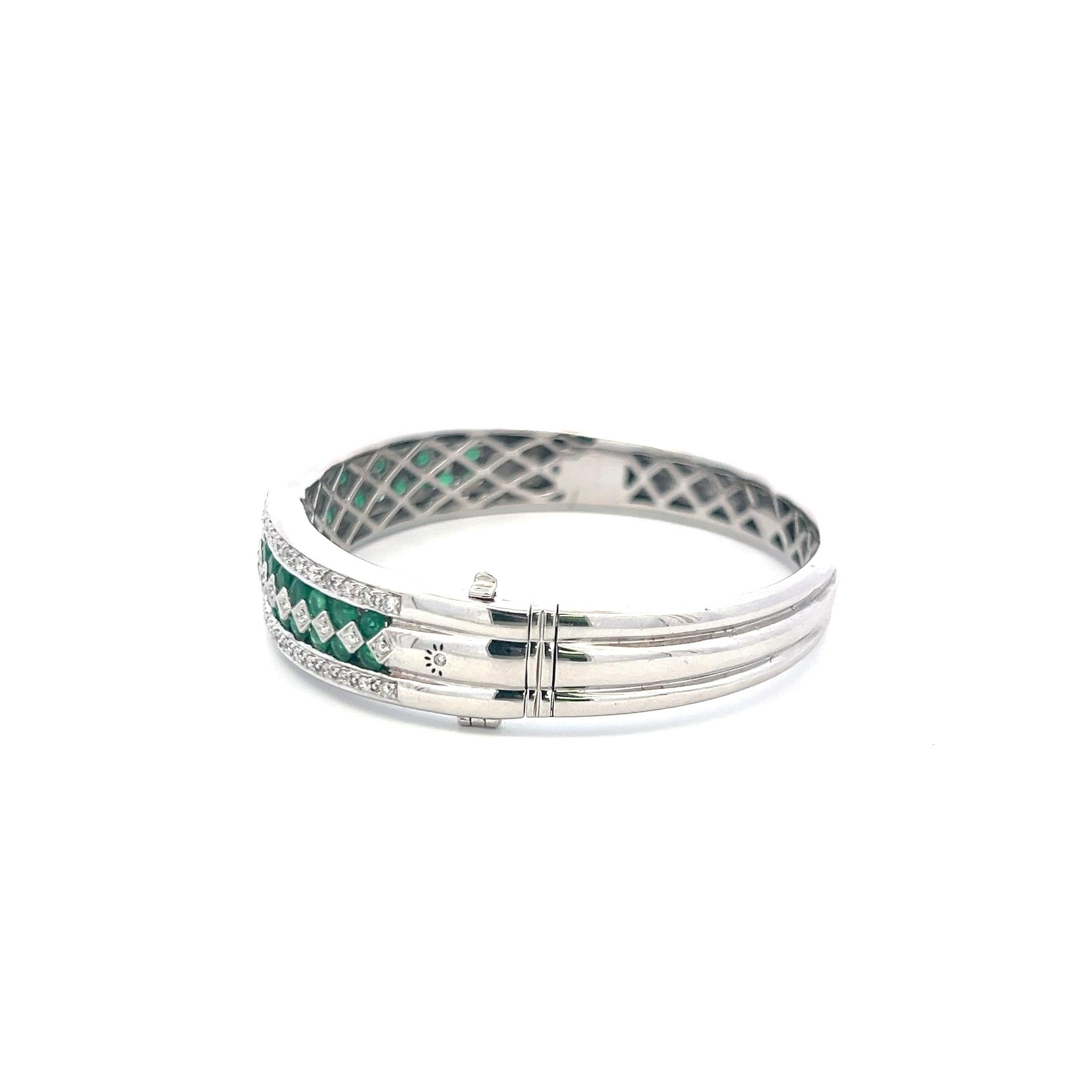 5.50 Carat Emerald 1.50 Carat Round Brilliant Diamond 14K WG Bangle Bracelet