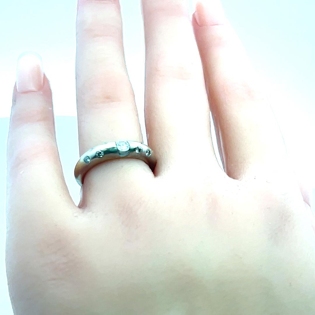 0.37 Carat Round Brilliant H SI Diamond 18 Karat White Gold Band Ring