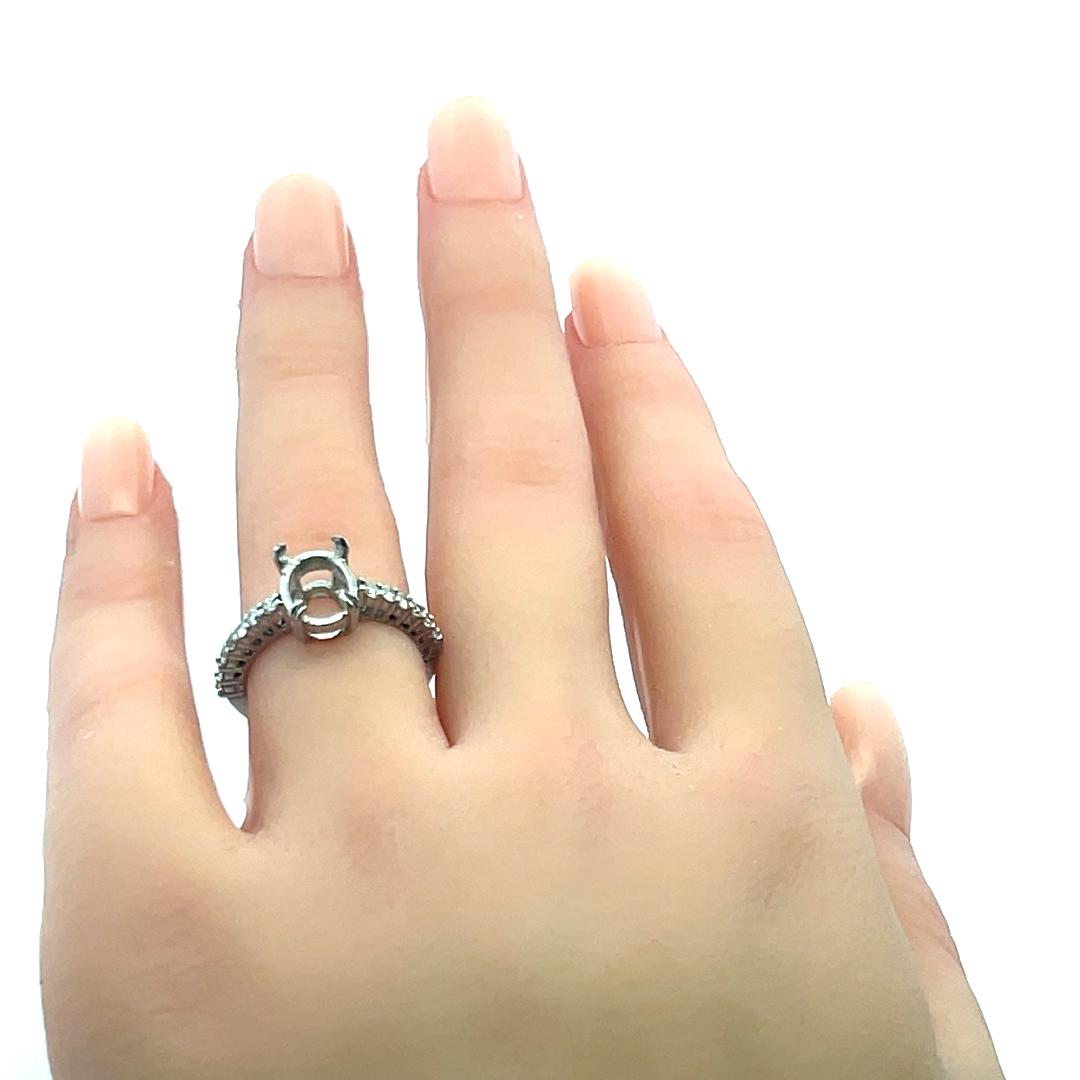 0.30 Carat Round Brilliant H VS Diamond Platinum Semi Mount Ring
