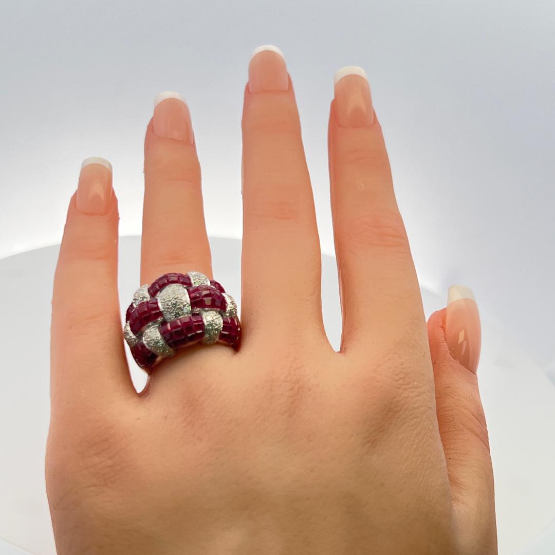 2.50 Carat Ruby 0.60 Carat Round Brilliant Diamond 18K White Gold Cocktail Ring