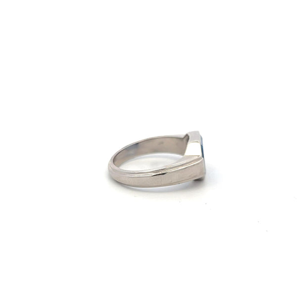 Boucheron 9.5-7.8MM HEXA Sapphire 18 Karat White Gold Gems Stone Ring