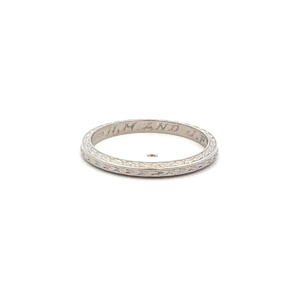 Vintage 2.42 Grams Size 4.7 Platinum Band Ring