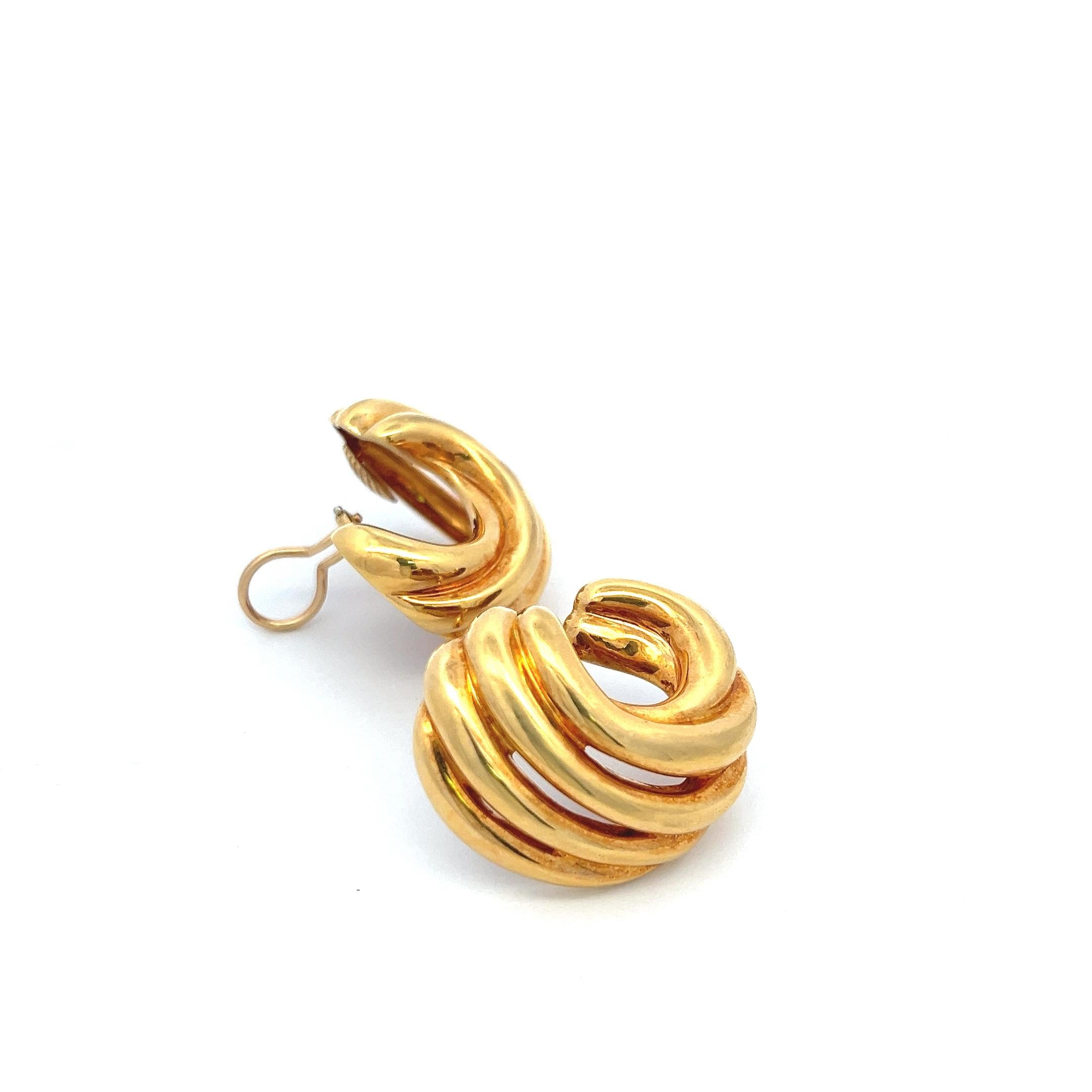 Vintage 40.30 Grams 1.40 Inches 18 Karat Yellow Gold Clip On Earrings