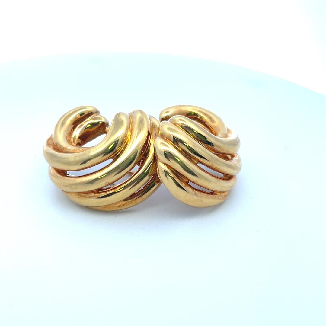Vintage 40.30 Grams 1.40 Inches 18 Karat Yellow Gold Clip On Earrings