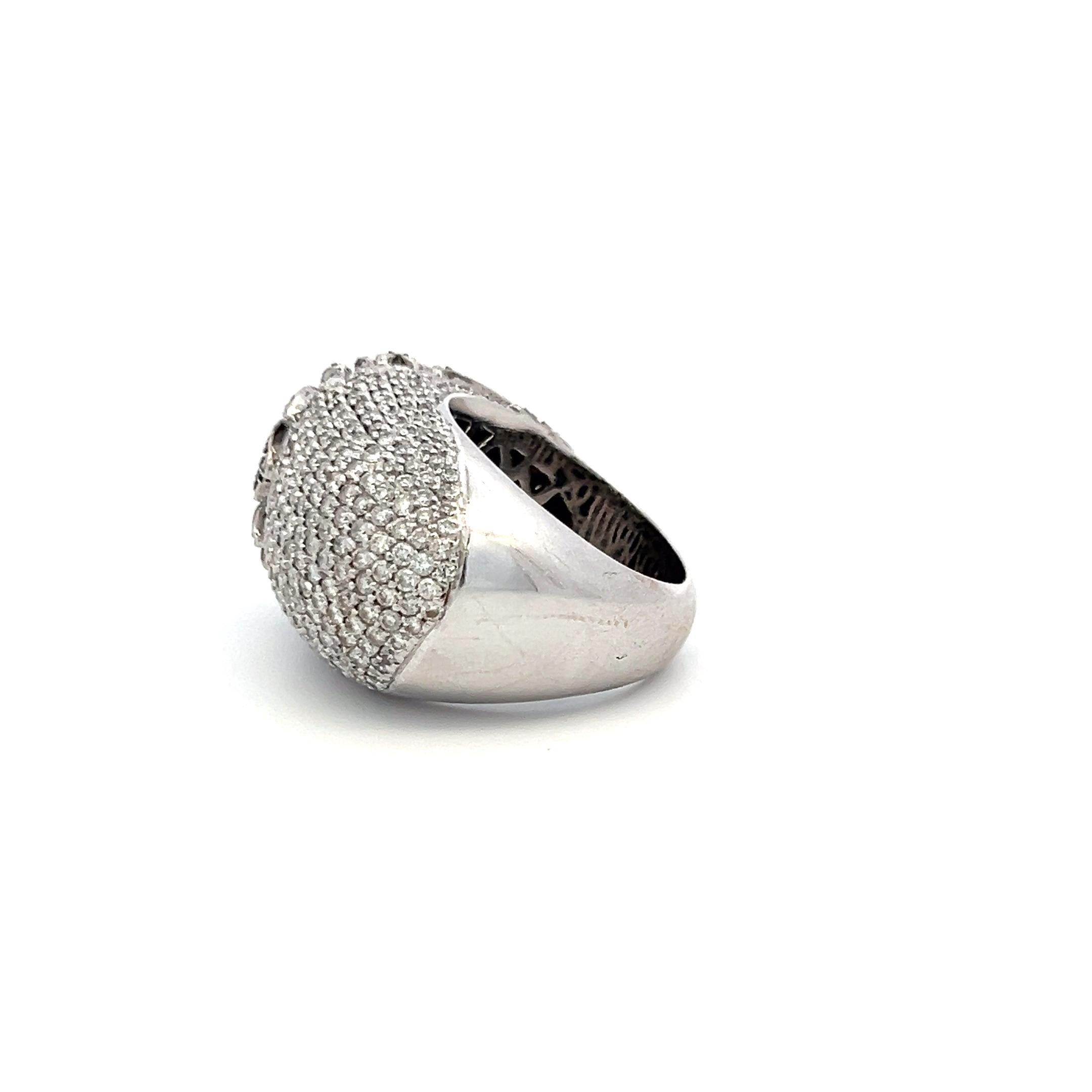 2.80 Carat Round Diamond 0.75 Carat Round Sapphire 18K WG Cocktail Ring