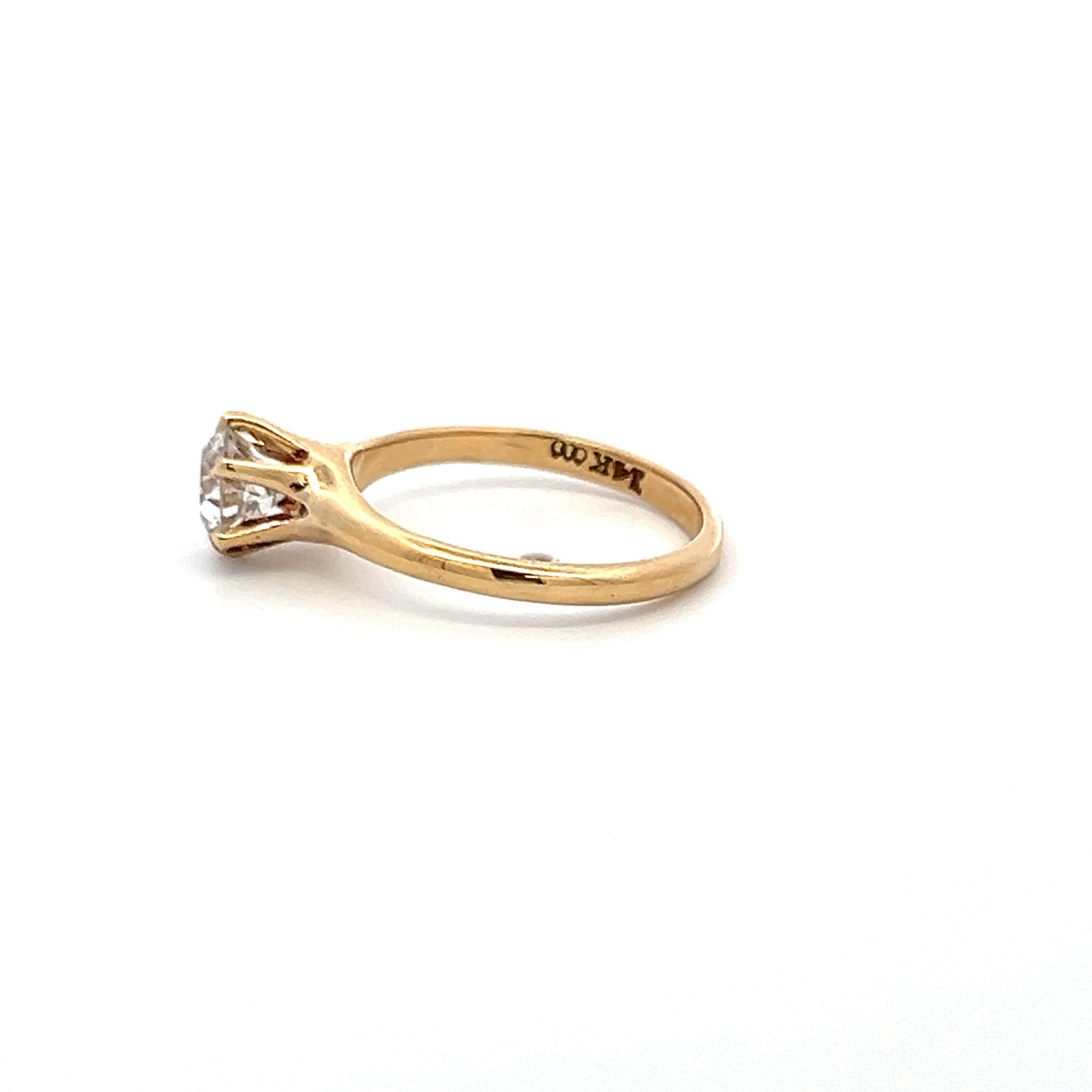 0.86 Carat Circular Brilliant Cut Diamond 14K Yellow Gold Engagement Ring