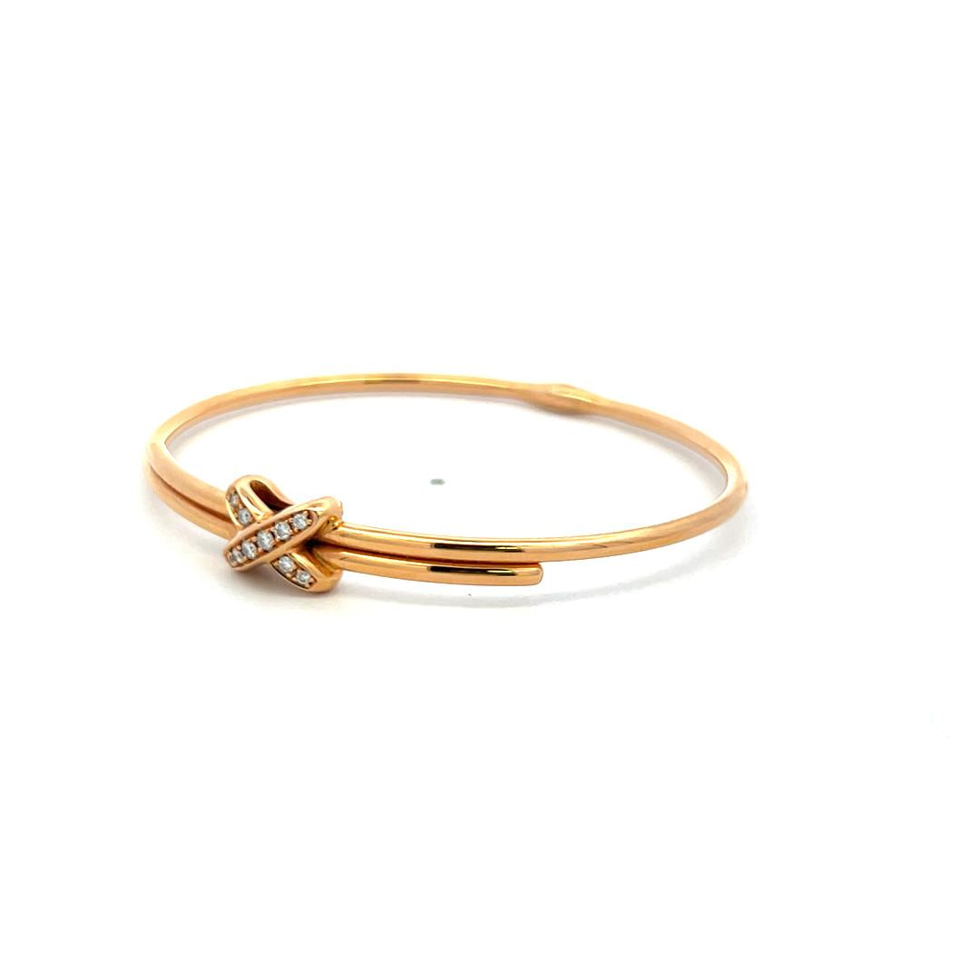 Chaumet 0.11 Carat Round Brilliant Diamond 18K Yellow Gold Bangle Bracelet