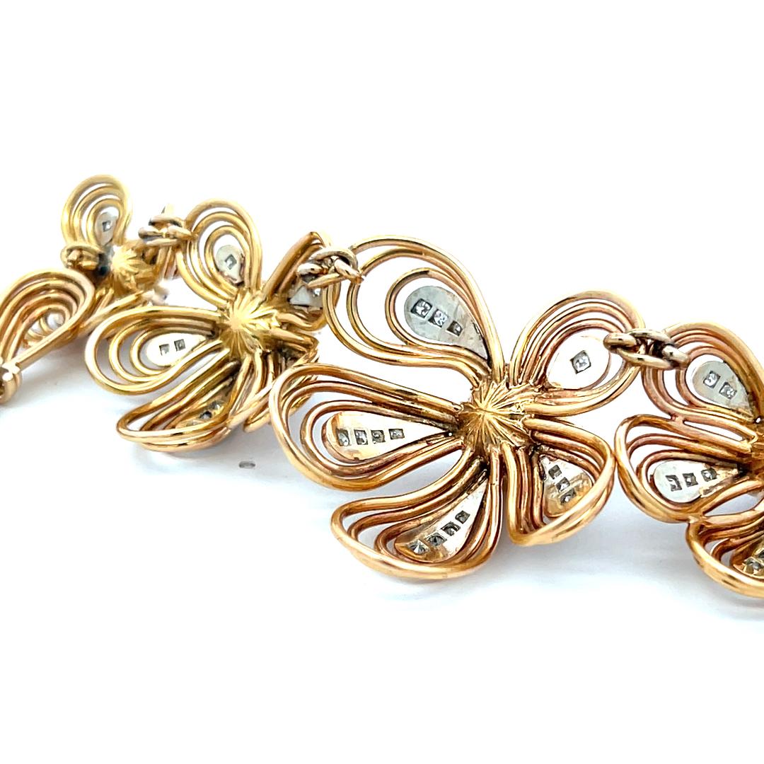 2.00 Carat Ruby 1.00 Carat Round Brilliant Diamond 18K Gold Statement Necklace