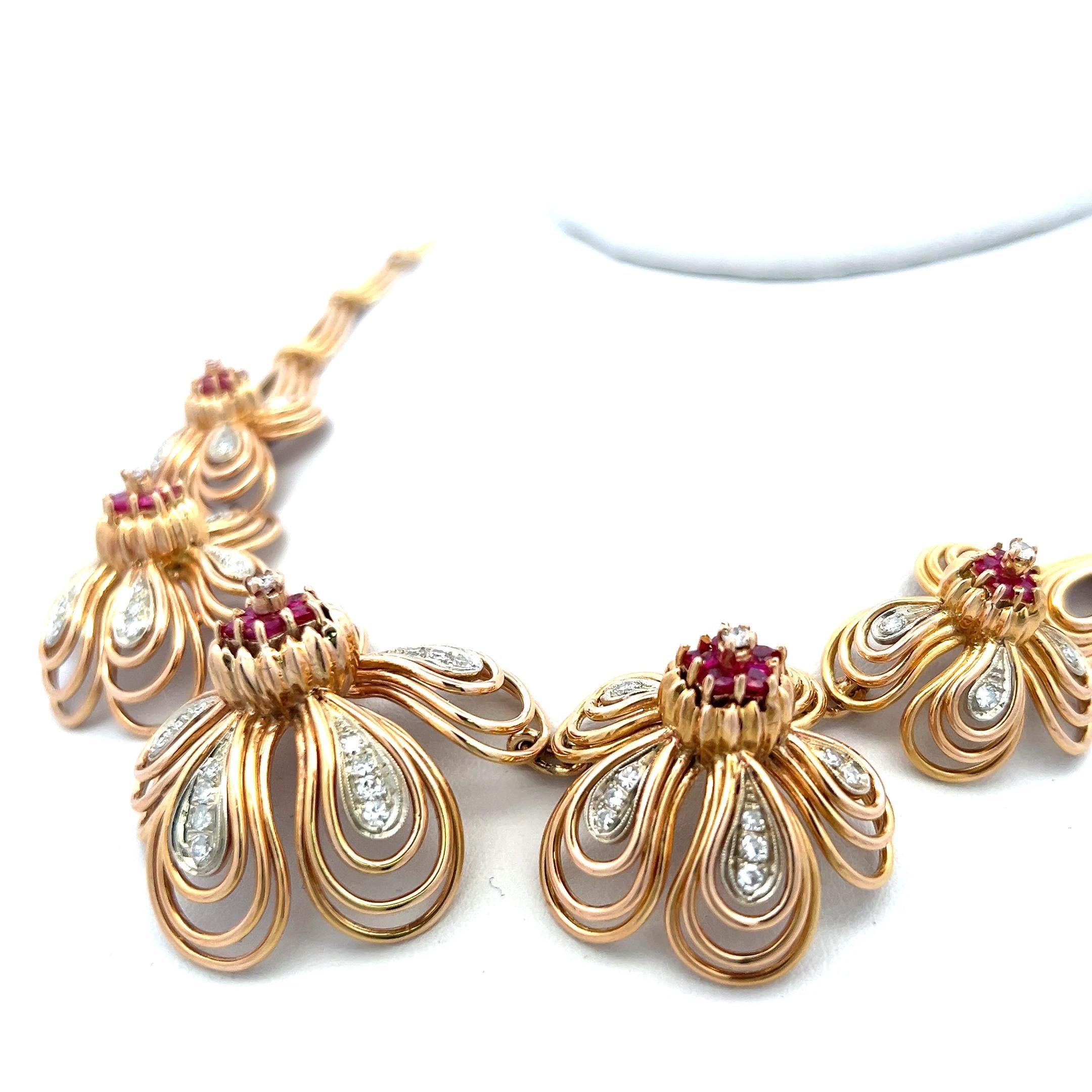 2.00 Carat Ruby 1.00 Carat Round Brilliant Diamond 18K Gold Statement Necklace