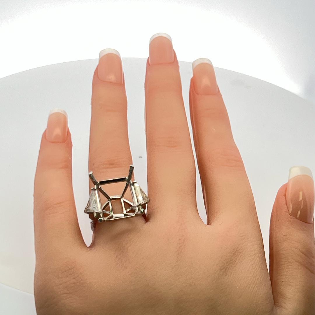 Platinum Semi Mount Ring with 2.5 Carat Diamond Fits  16.00*22.60 MM 20ct+