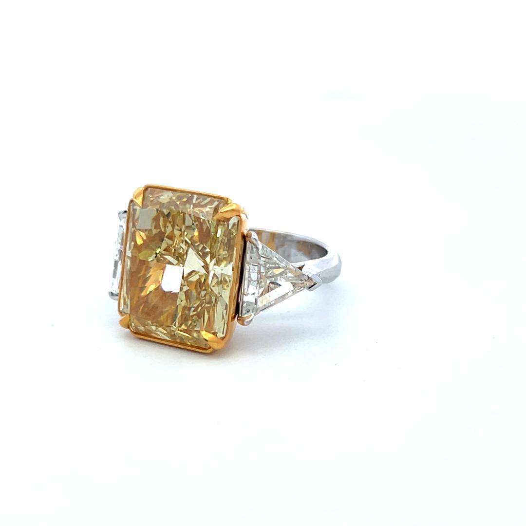 Platinum Three-Stone Ring with 15.84ct Radiant & Triangular Diamonds FDY VS1 GIA