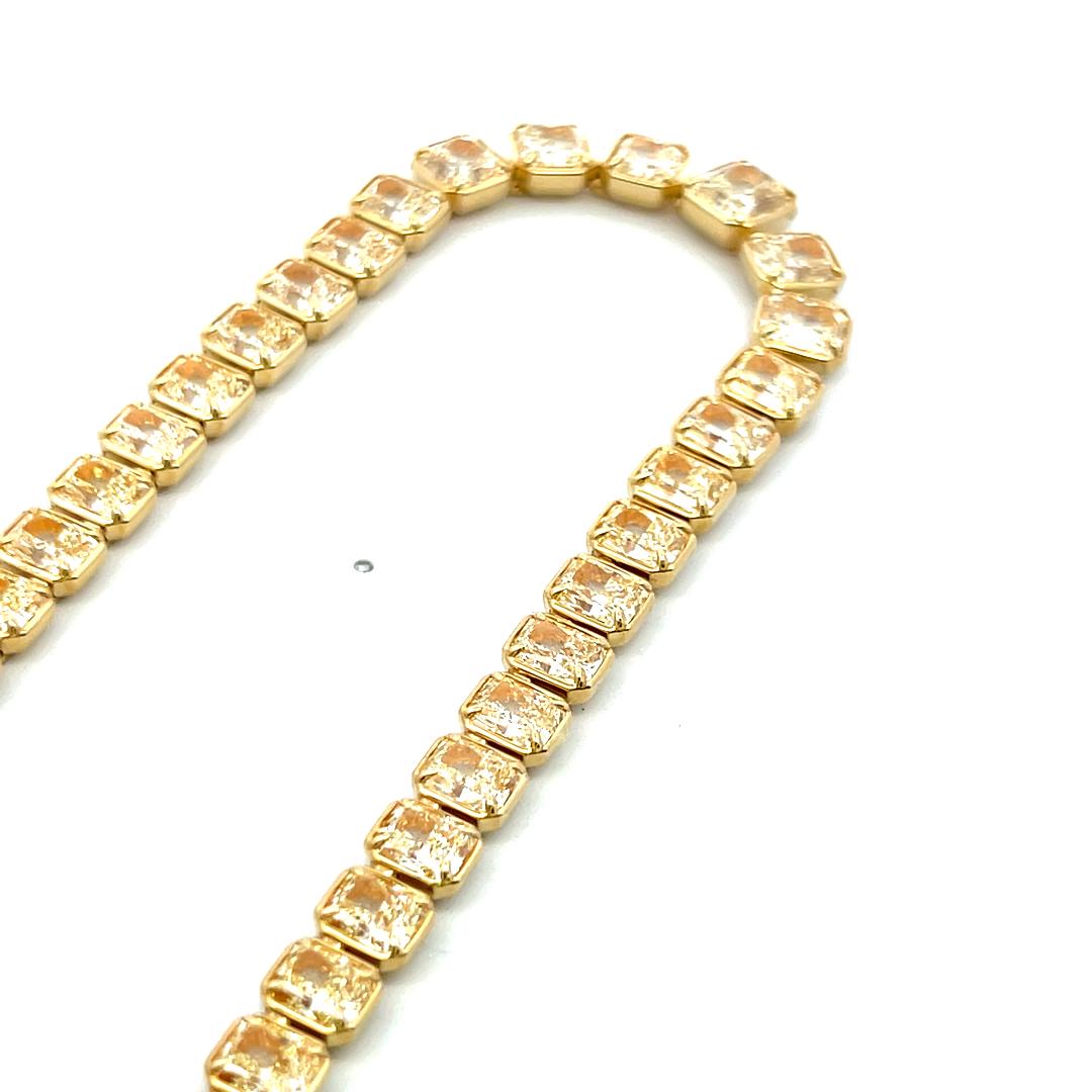 71.22 Carat Radiant Cut U VS Diamond 18 Karat Yellow Gold Riviera Necklace