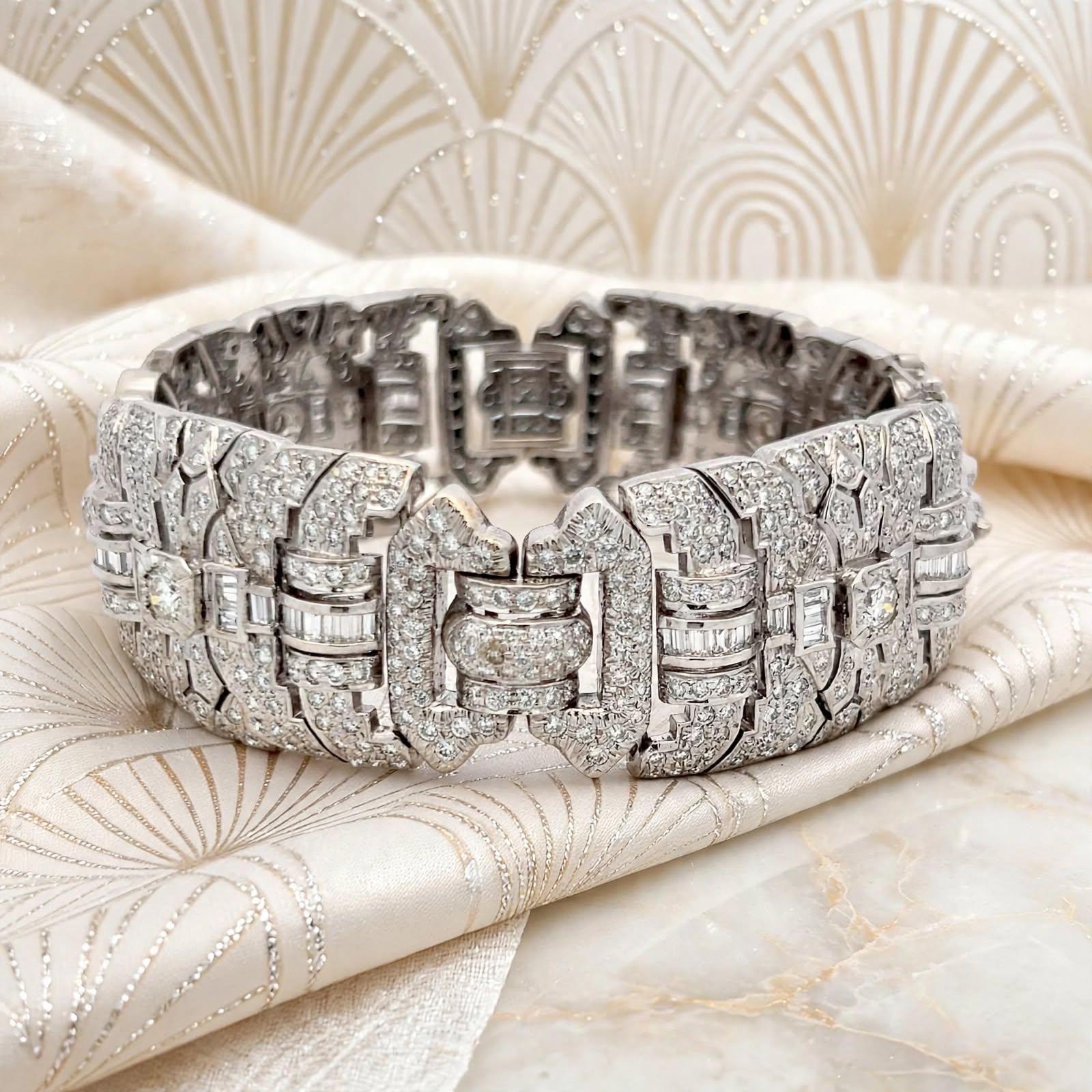 18K White Gold Art-Deco Bracelet with 19.75ct Round & Mixed Shaped Diamonds