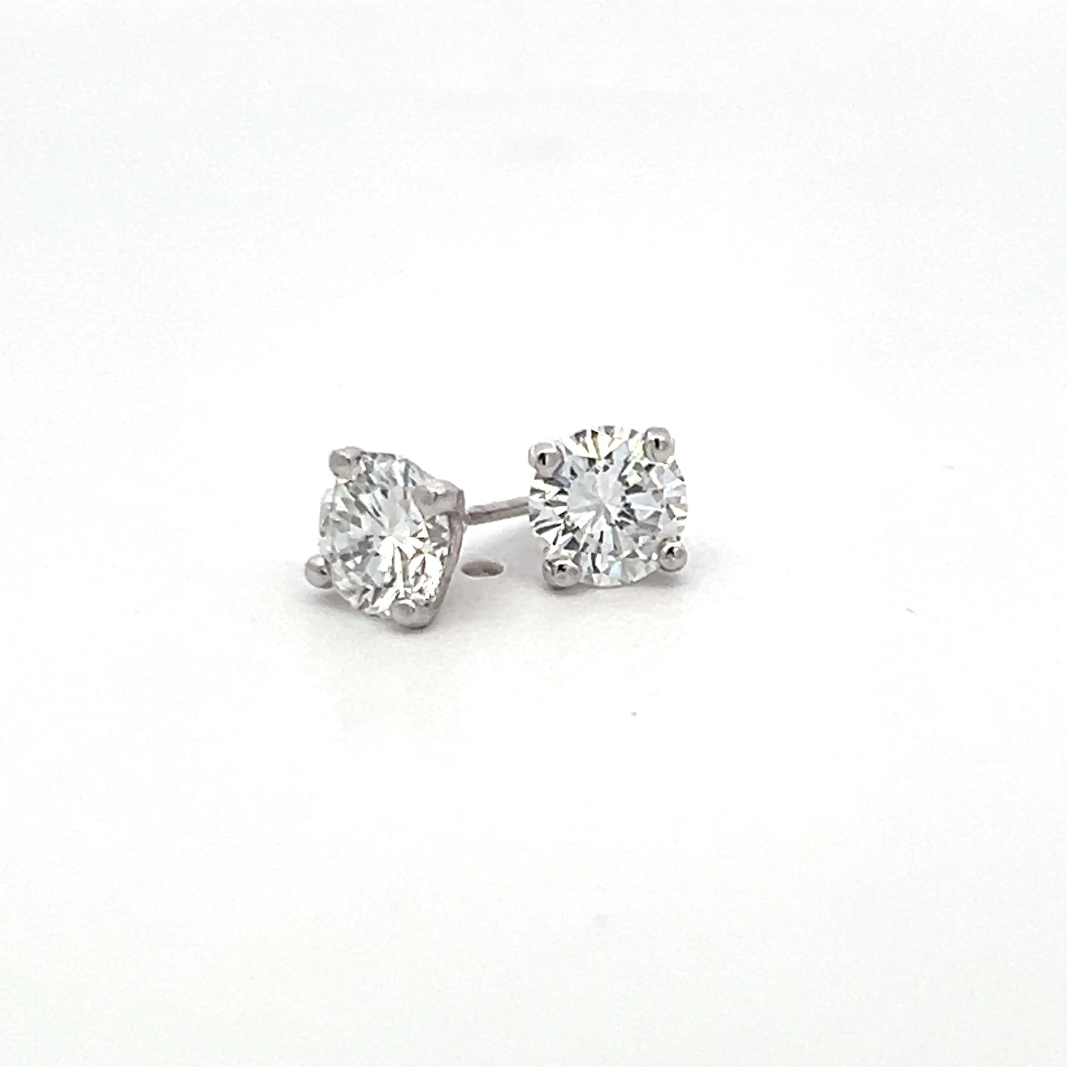1.40 Carat Round Brilliant F VS2 Diamond 18 Karat White Gold Stud Earrings