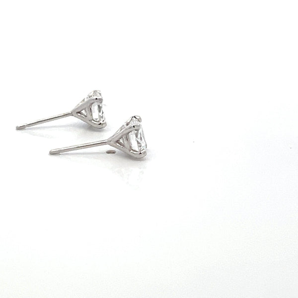 1.60 Carat Round Brilliant E VS2 Diamond 18 Karat White Gold Stud Earrings