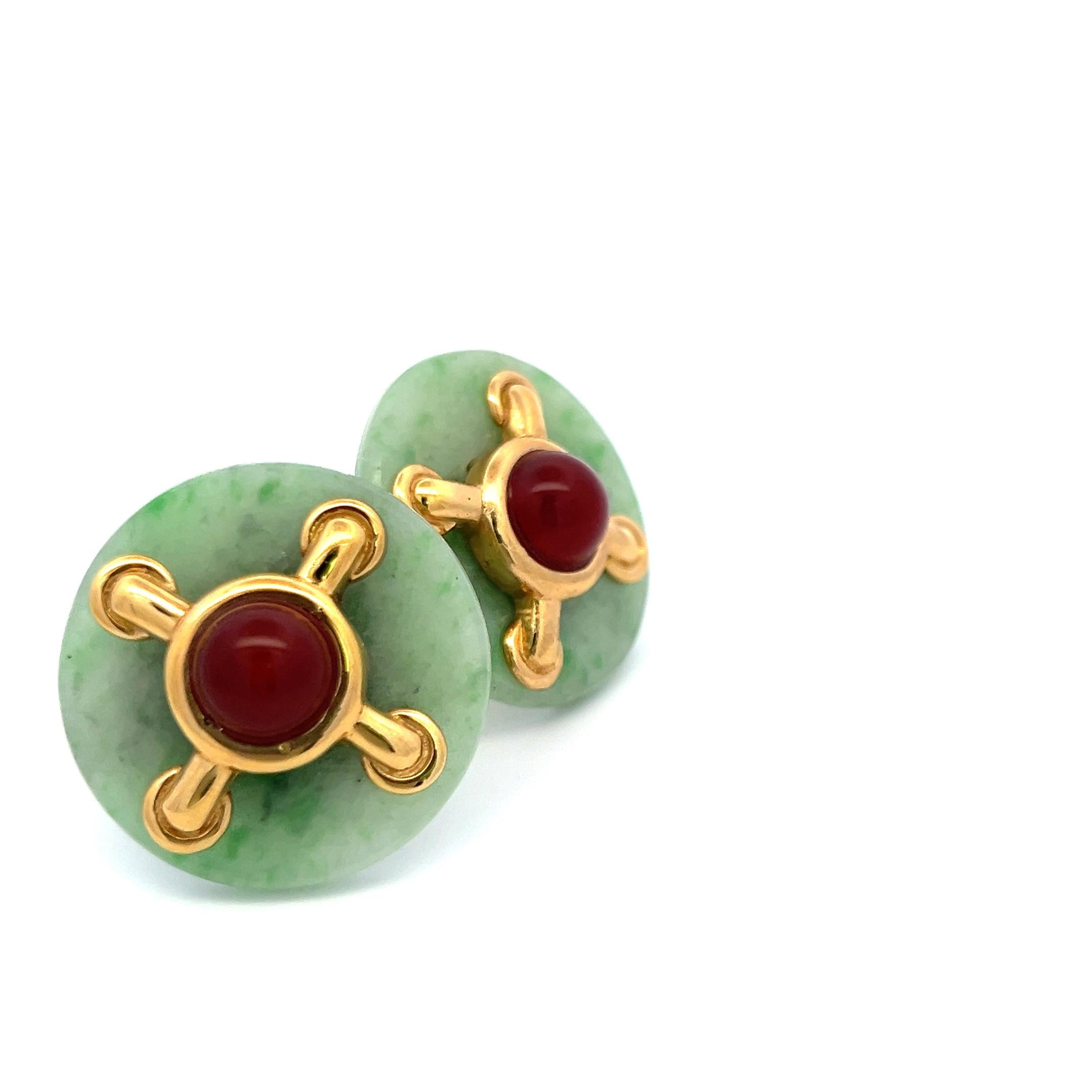 Aldo Cipullo Carnelian Jade 18 Karat Yellow Gold Clip On Earrings
