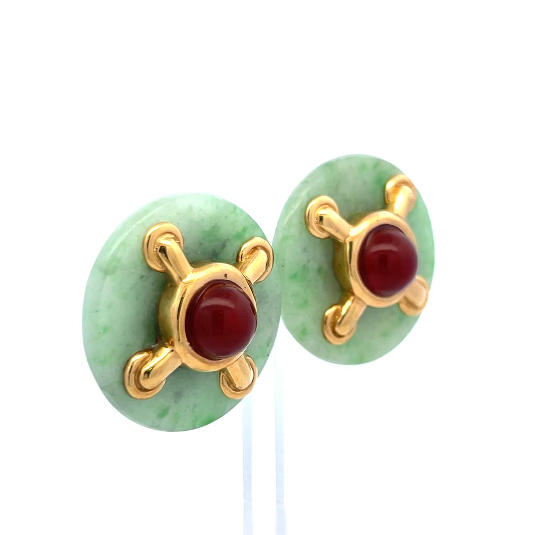 Aldo Cipullo Carnelian Jade 18 Karat Yellow Gold Clip On Earrings