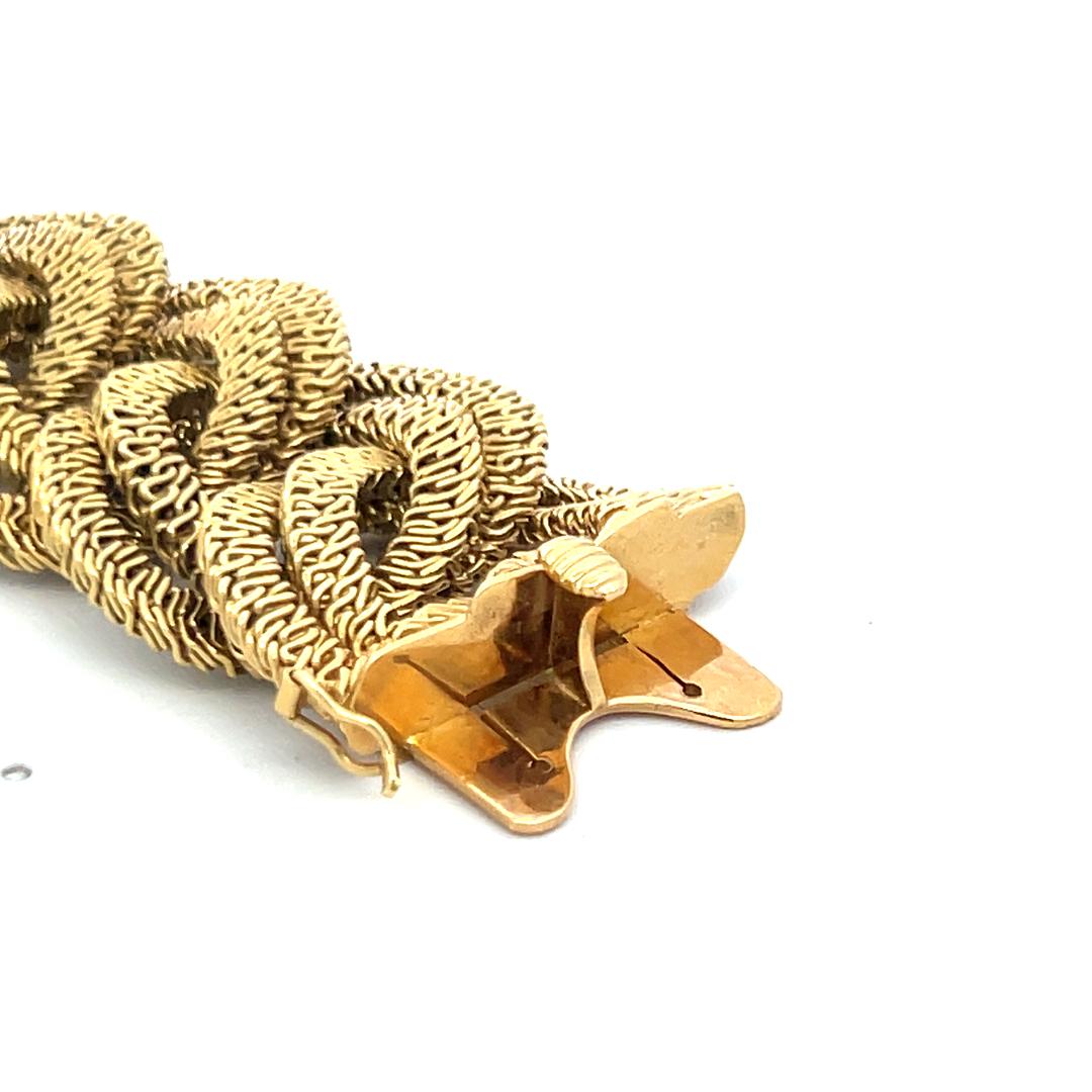 Vintage 117.50 Grams Textured 18 Karat Yellow Gold Link Bracelet