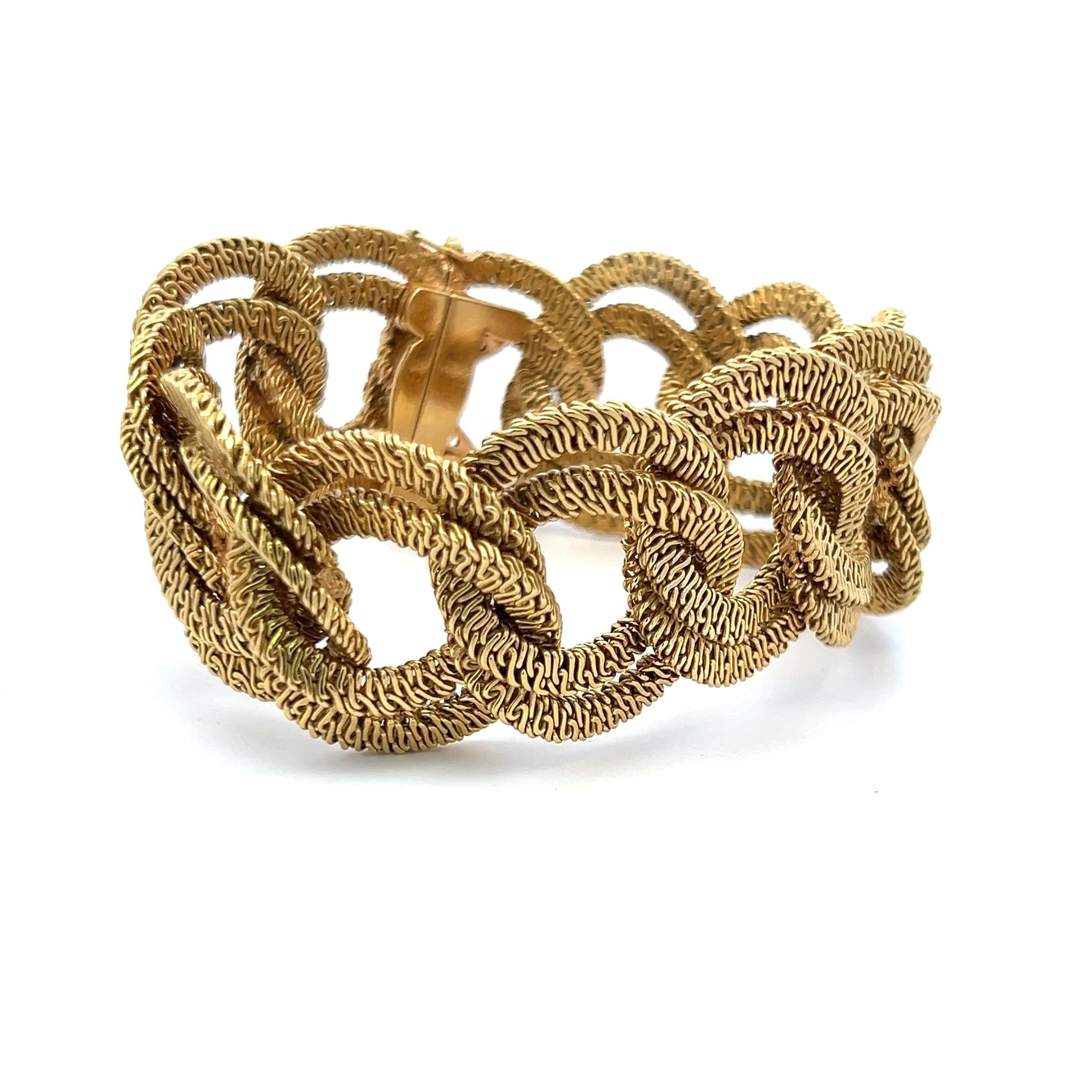 Vintage 18 Karat Yellow Gold Textured Mesh Link Bracelet 117.5 Grams