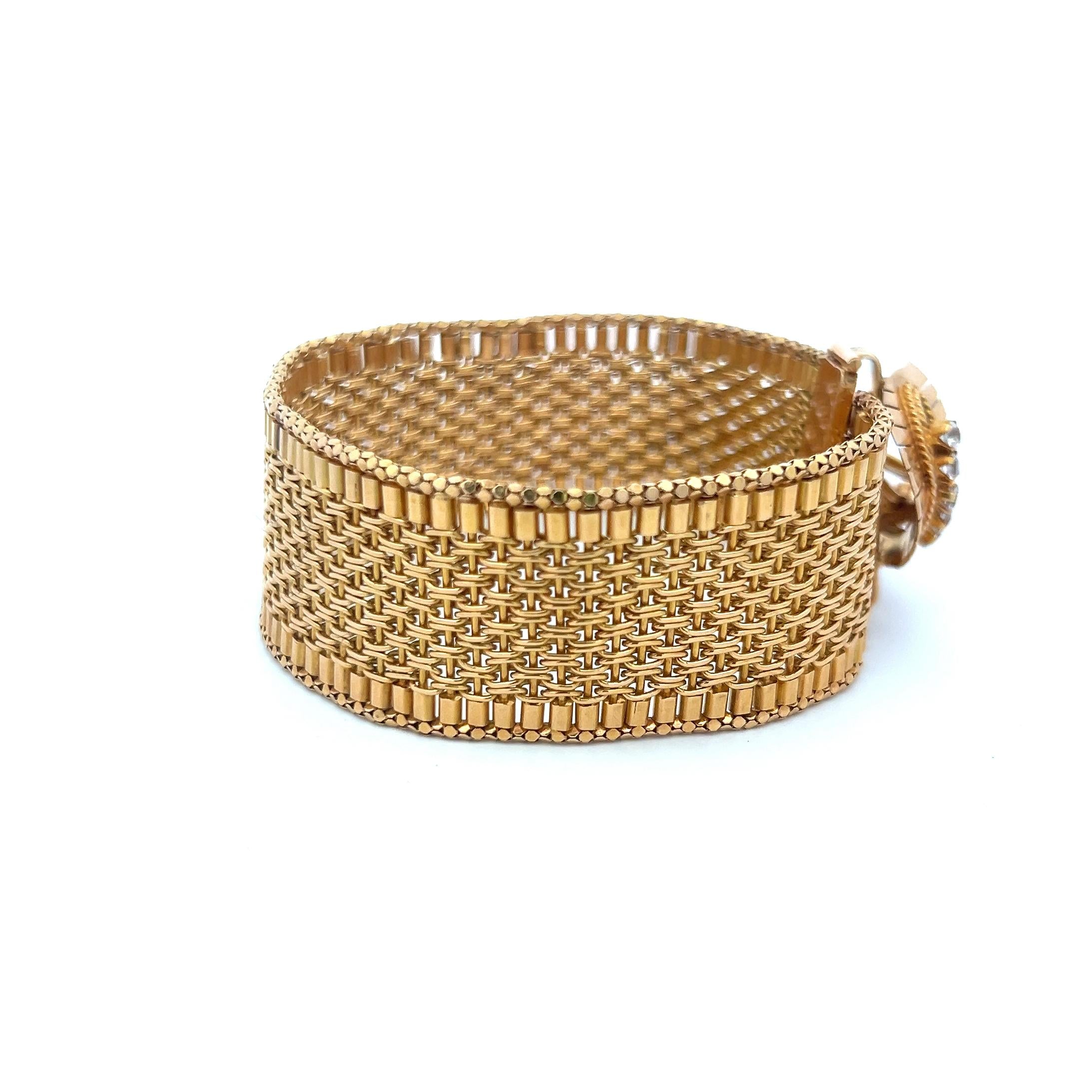 0.88 Carat Round Brilliant I VS Diamond 18 Karat Yellow Gold Retro Bracelet