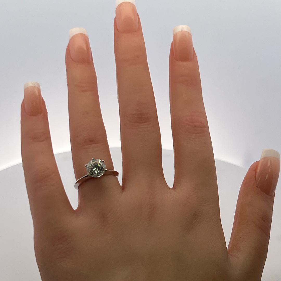 Tiffany & Co 2.01 Carat Round Brilliant I VS1 Diamond Platinum Engagement Ring