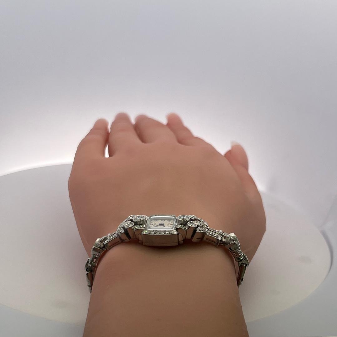 1.95 Carat Circular Brilliant Cut G VS Diamond Platinum Bracelet Watch