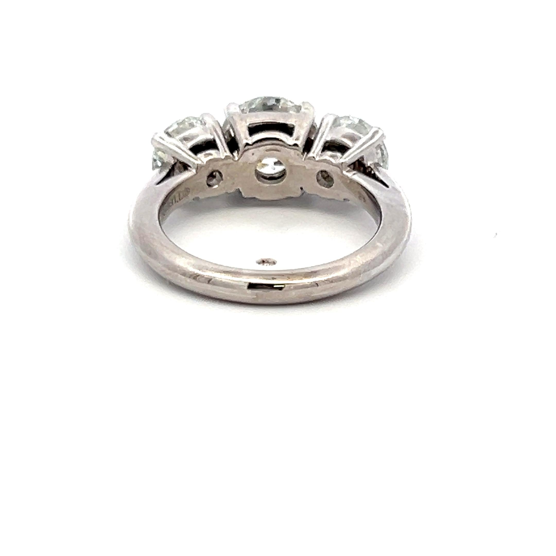 Tiffany & Co 4.22 Carat Round Brilliant G VS1 Diamond Platinum Three-Stone Ring