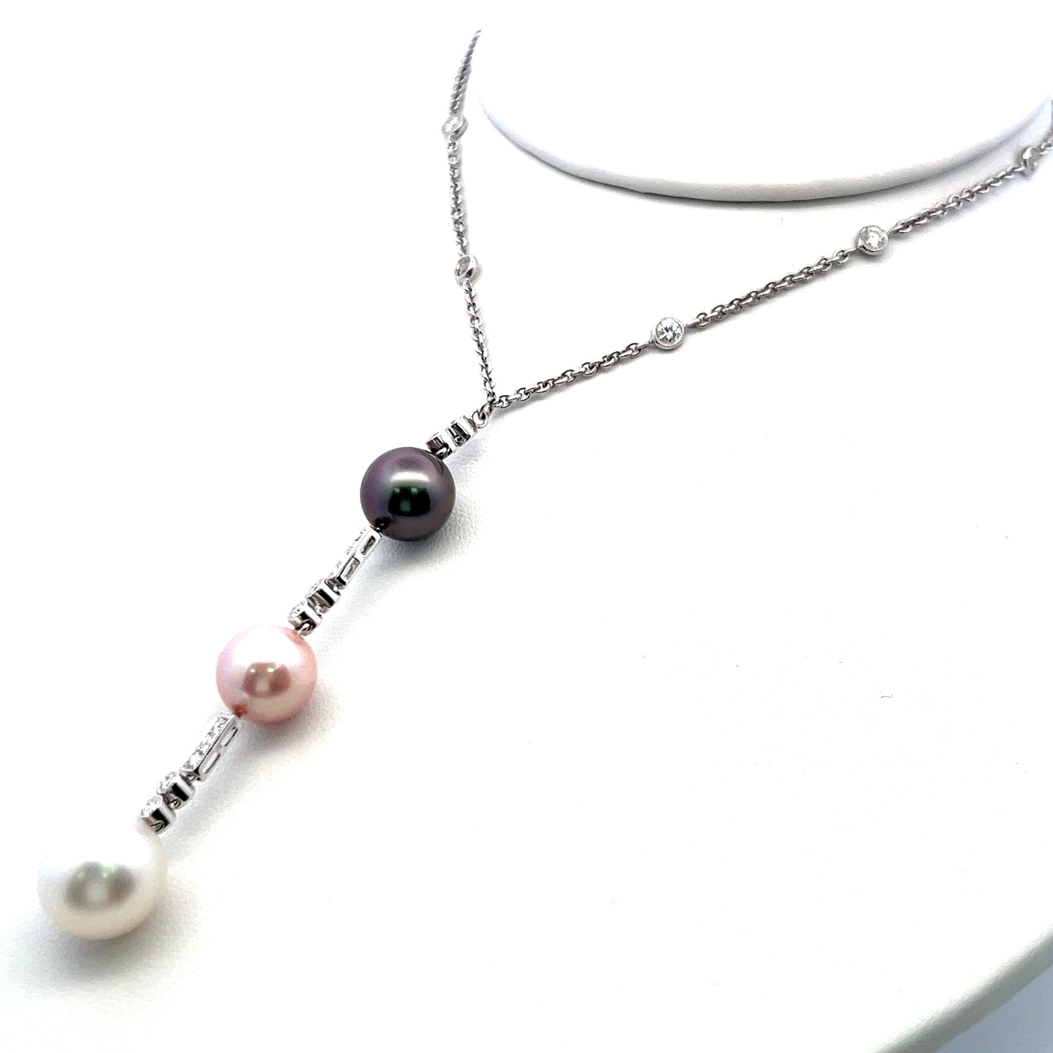 Pearl 0.78 Carat Round Brilliant G VS Diamond 18K White Gold Pendant Necklace