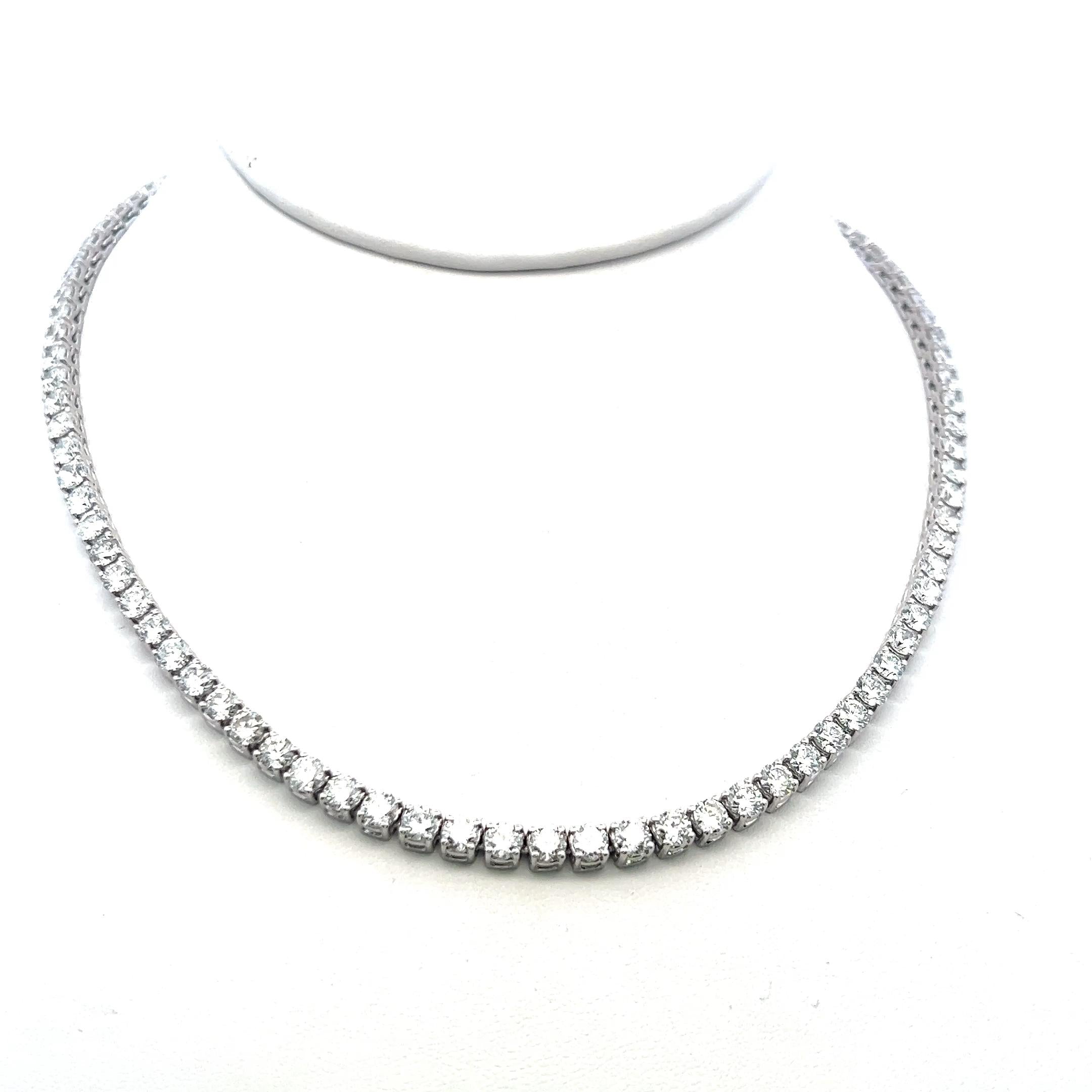 20.33 Carat Round Brilliant G VS Diamond 14 Karat White Gold Riviera Necklace