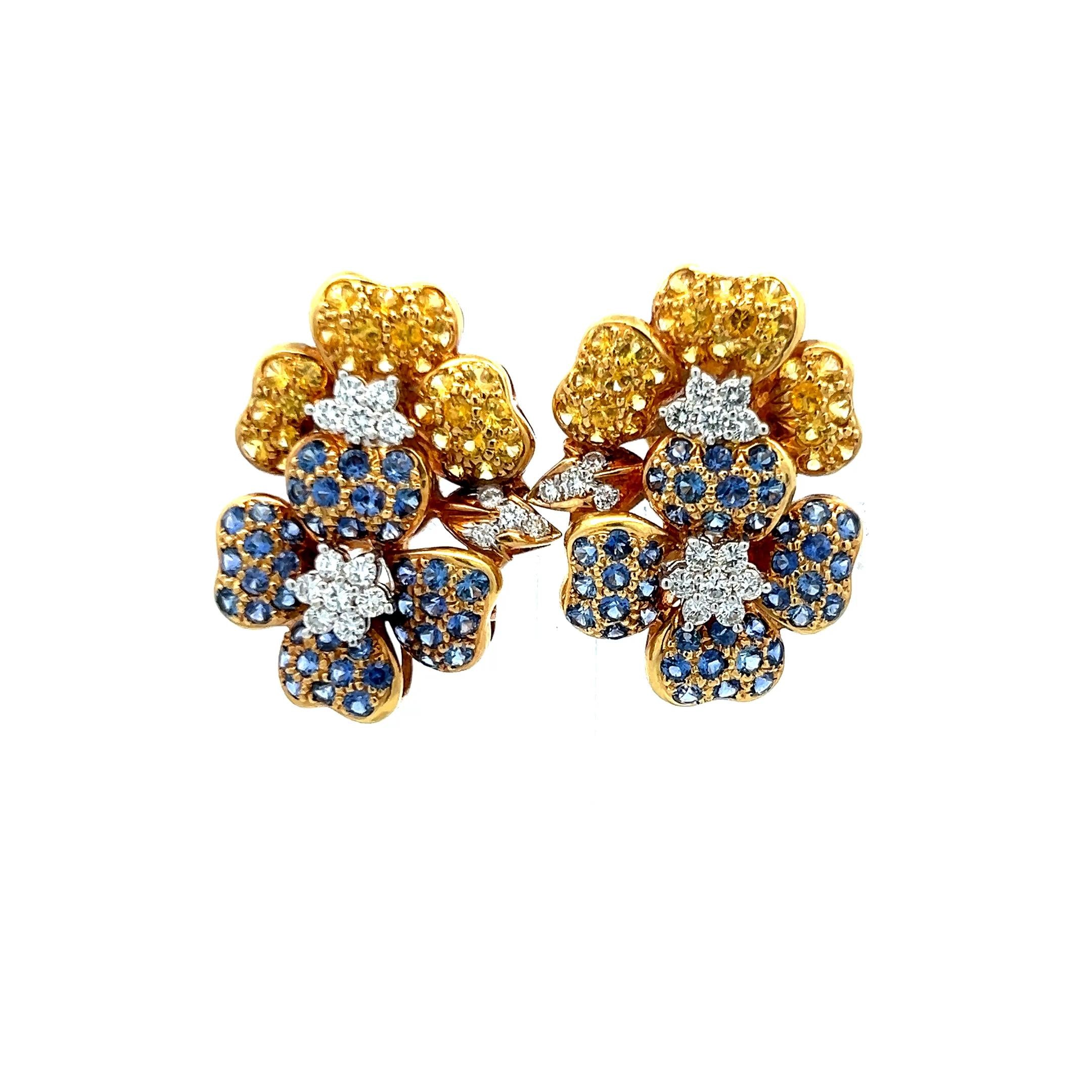 4.15 Carat Sapphire 0.96 Carat Round Diamond 18K Yellow Gold Cluster Earrings