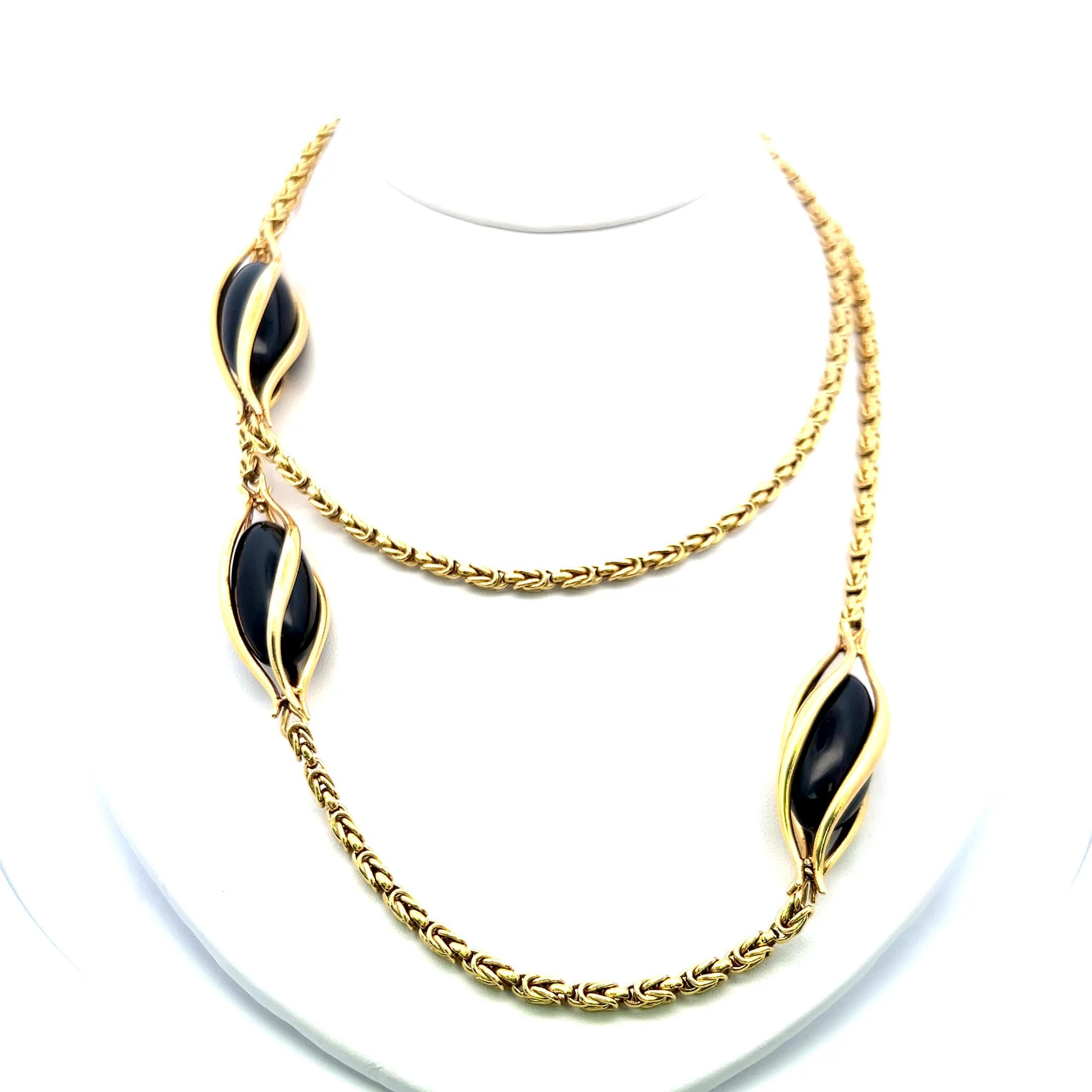 Vintage 18K Yellow Gold Chain Necklace with 25.7x11.3 MM Onyx Stones