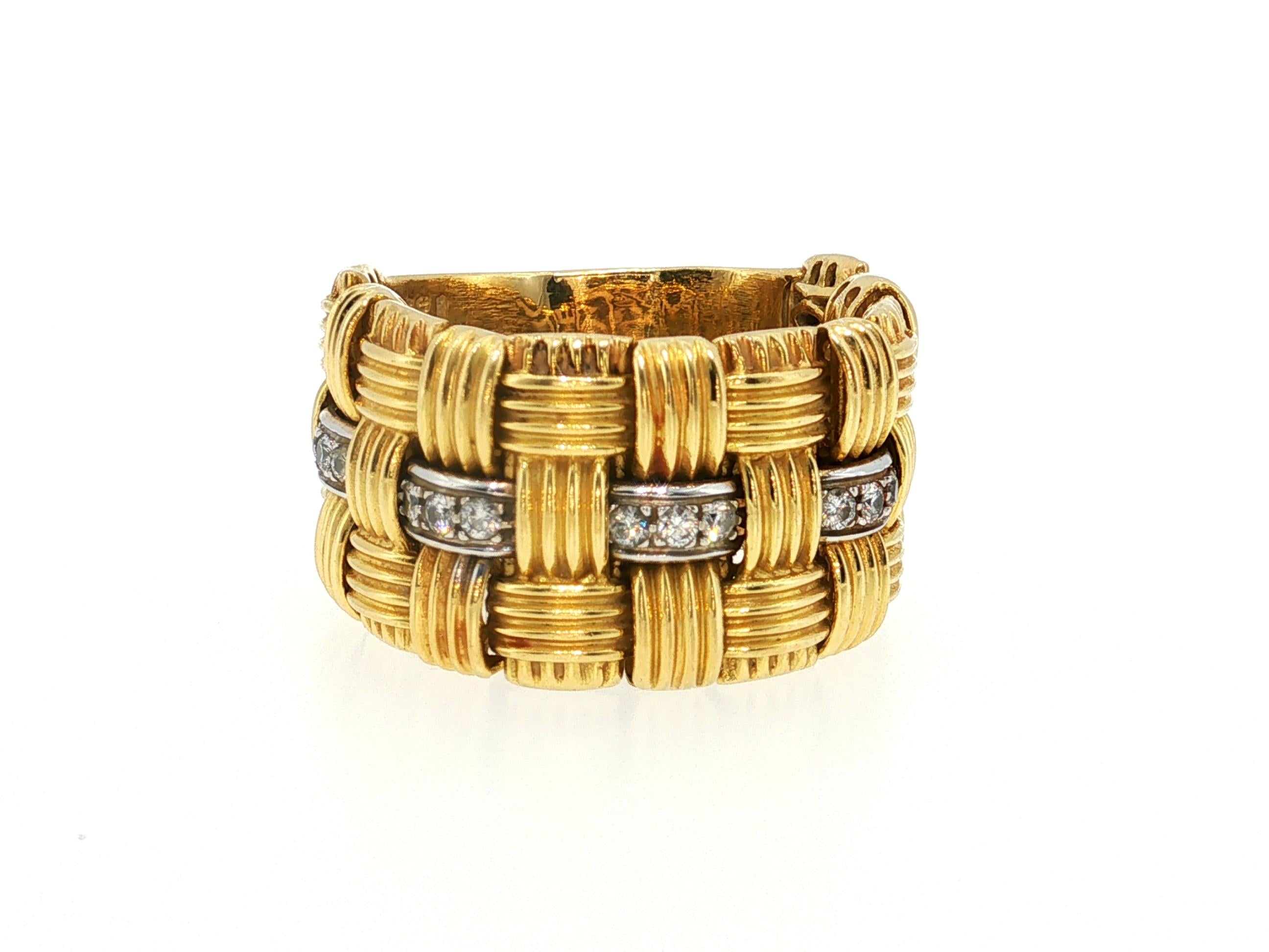 Roberto Coin 18K Yellow Gold Band Ring with 0.38 Carat Round H VS Diamonds