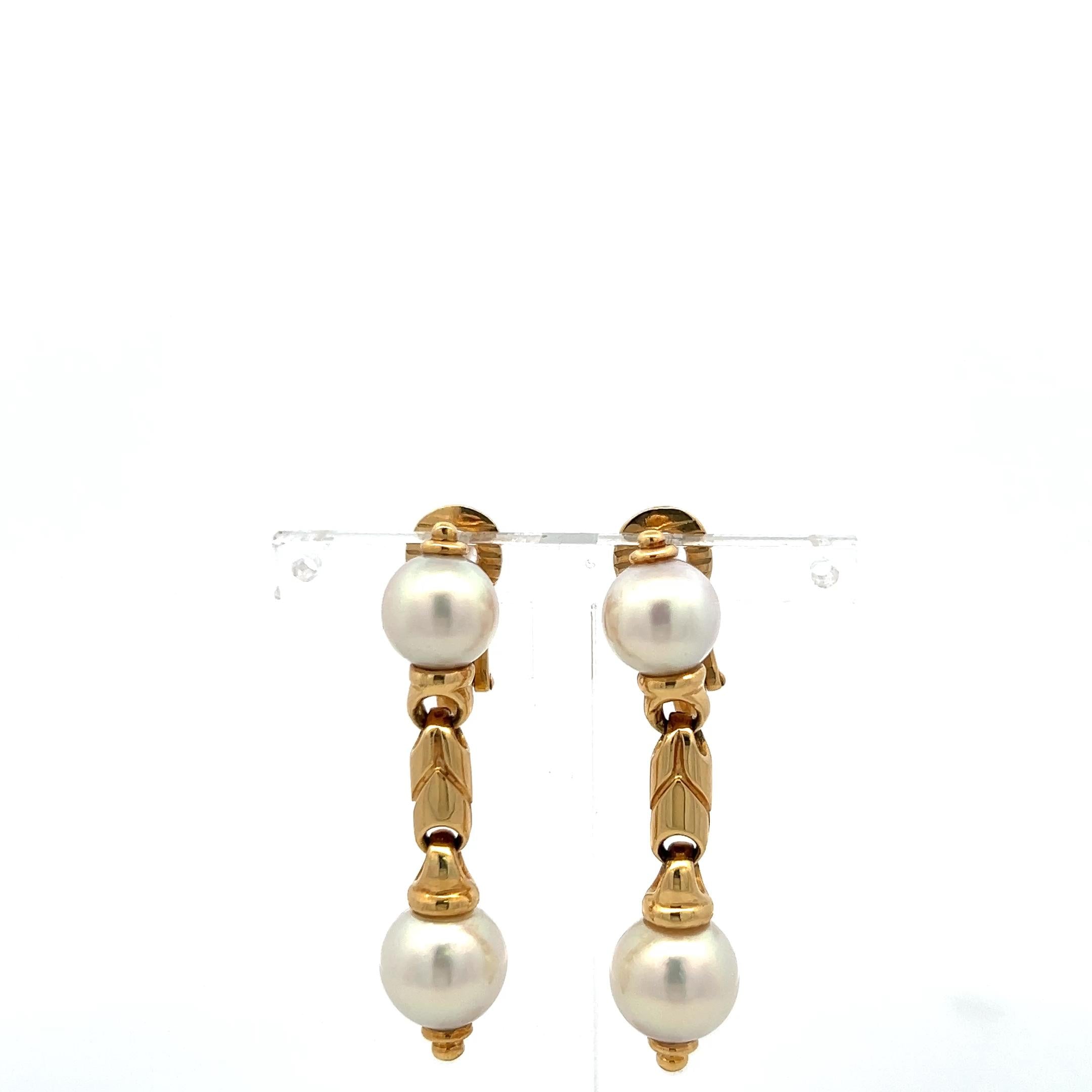 Bvlgari 8.5-9.6MM Pearl Vintage 15.20 Grams 18 Karat Yellow Gold Drop Earrings