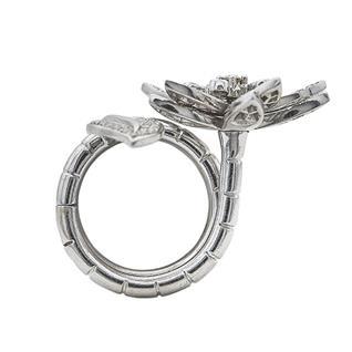 1.22 Carat Round Brilliant I VS Diamond 18 Karat White Gold Cocktail Ring