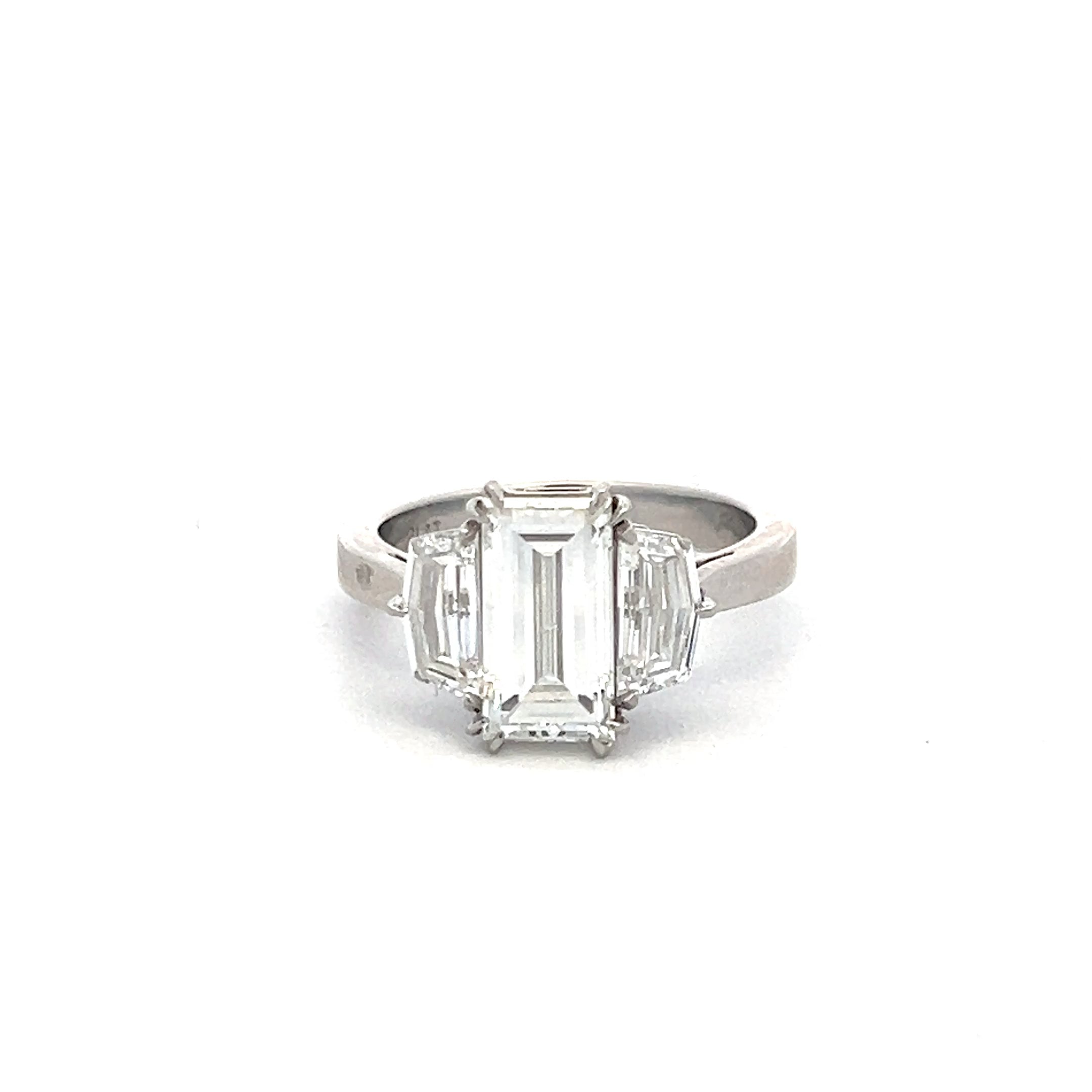 2.01 Carat Baguette Shape Natural Mined Diamond E Color SI1 Clarity With GIA Certificate